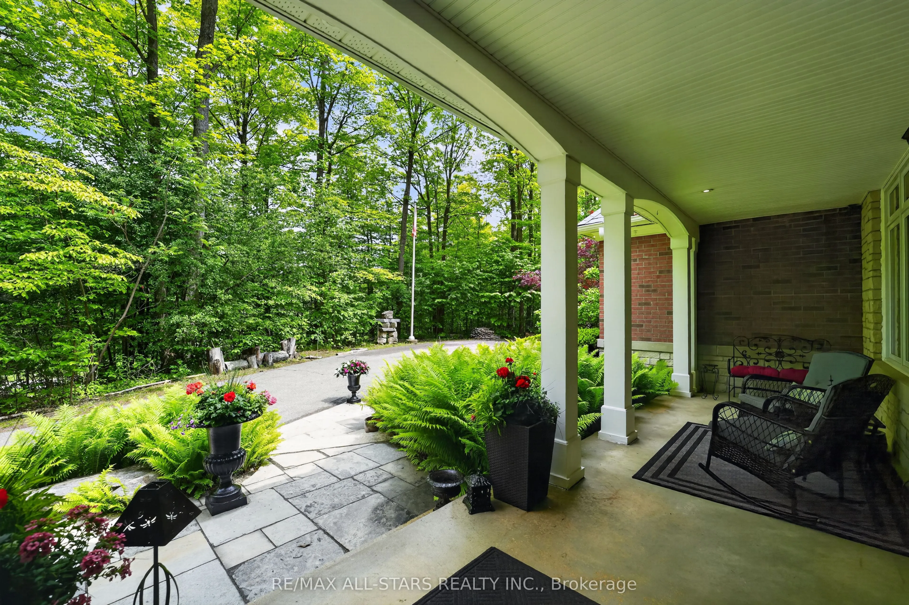 3 Bridgewater Drive