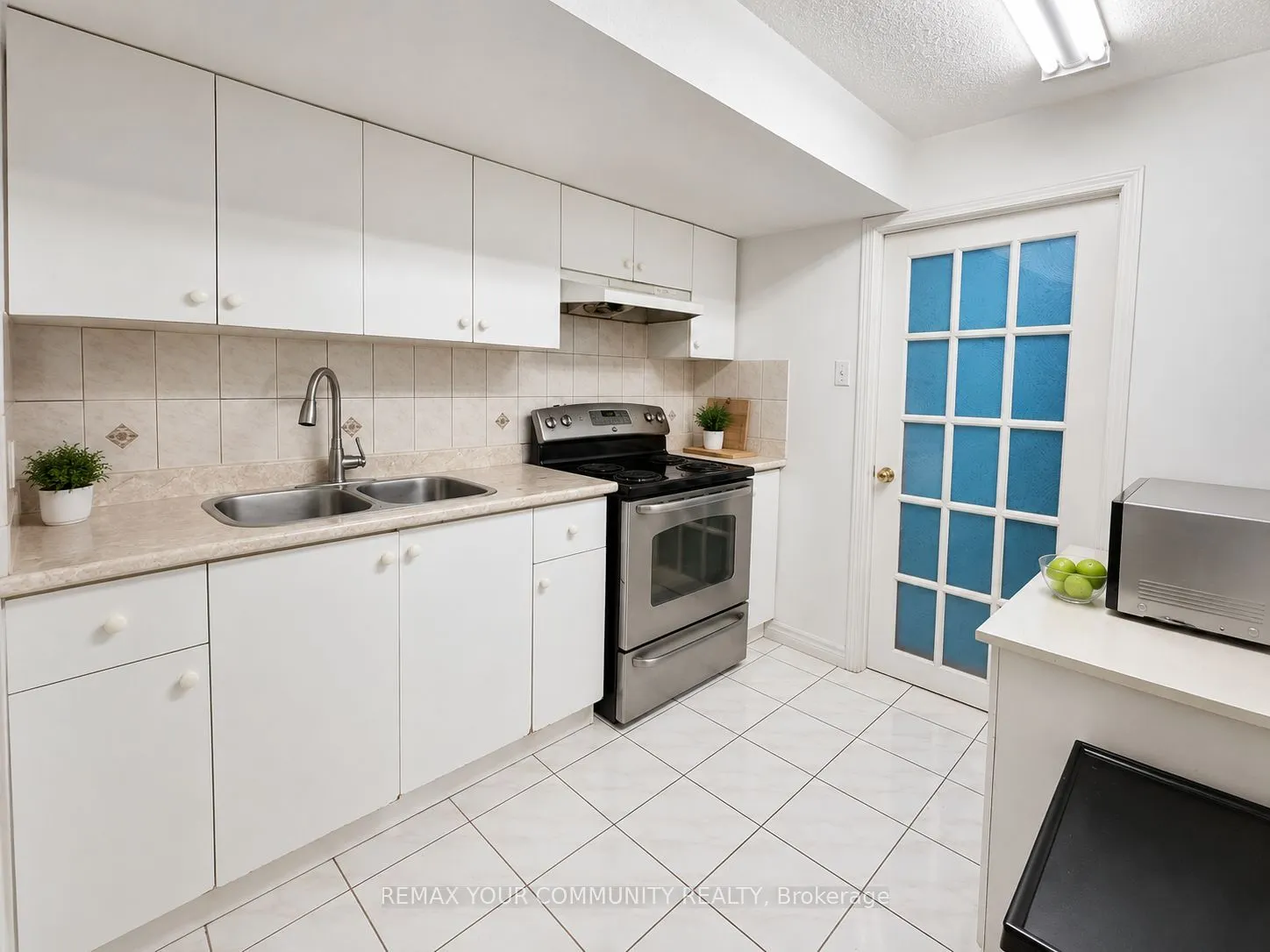 75 Rembrandt Drive #BSMT