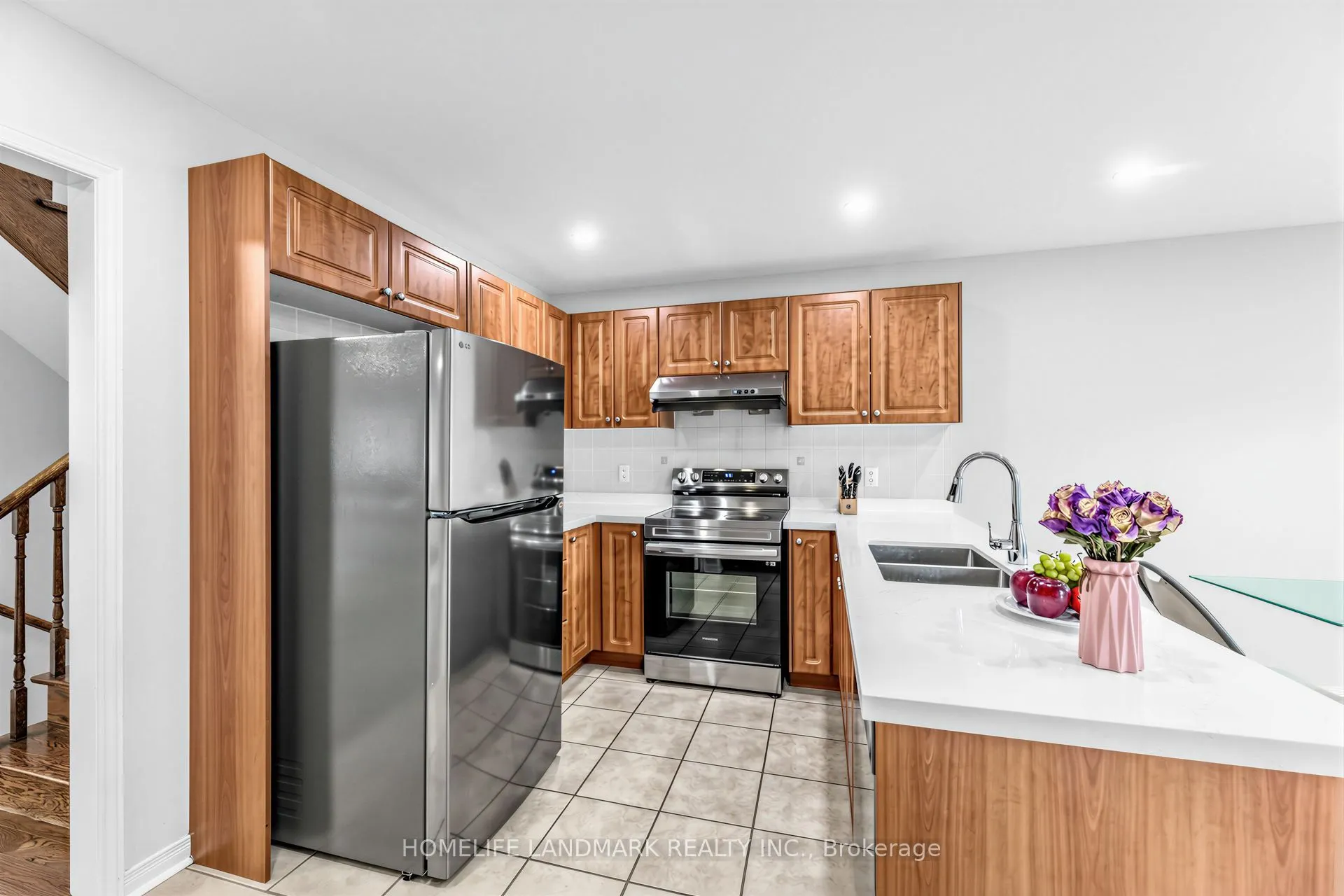 86 Laurier Avenue