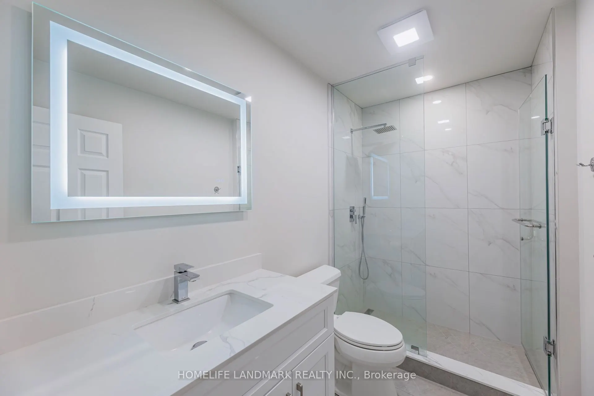 86 Laurier Avenue