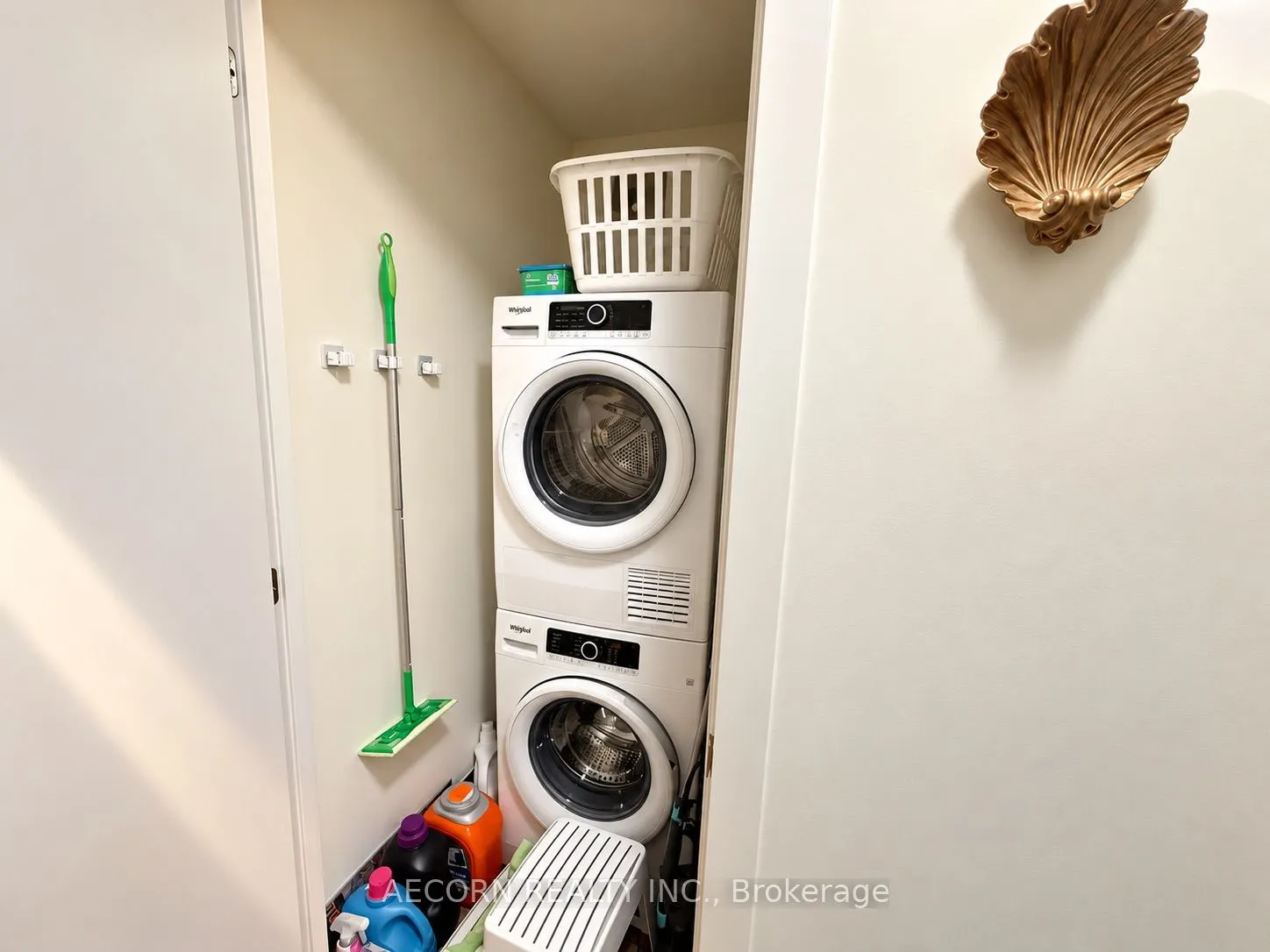 8 David Eyer Road #1225