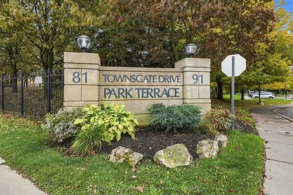 81 Townsgate Drive