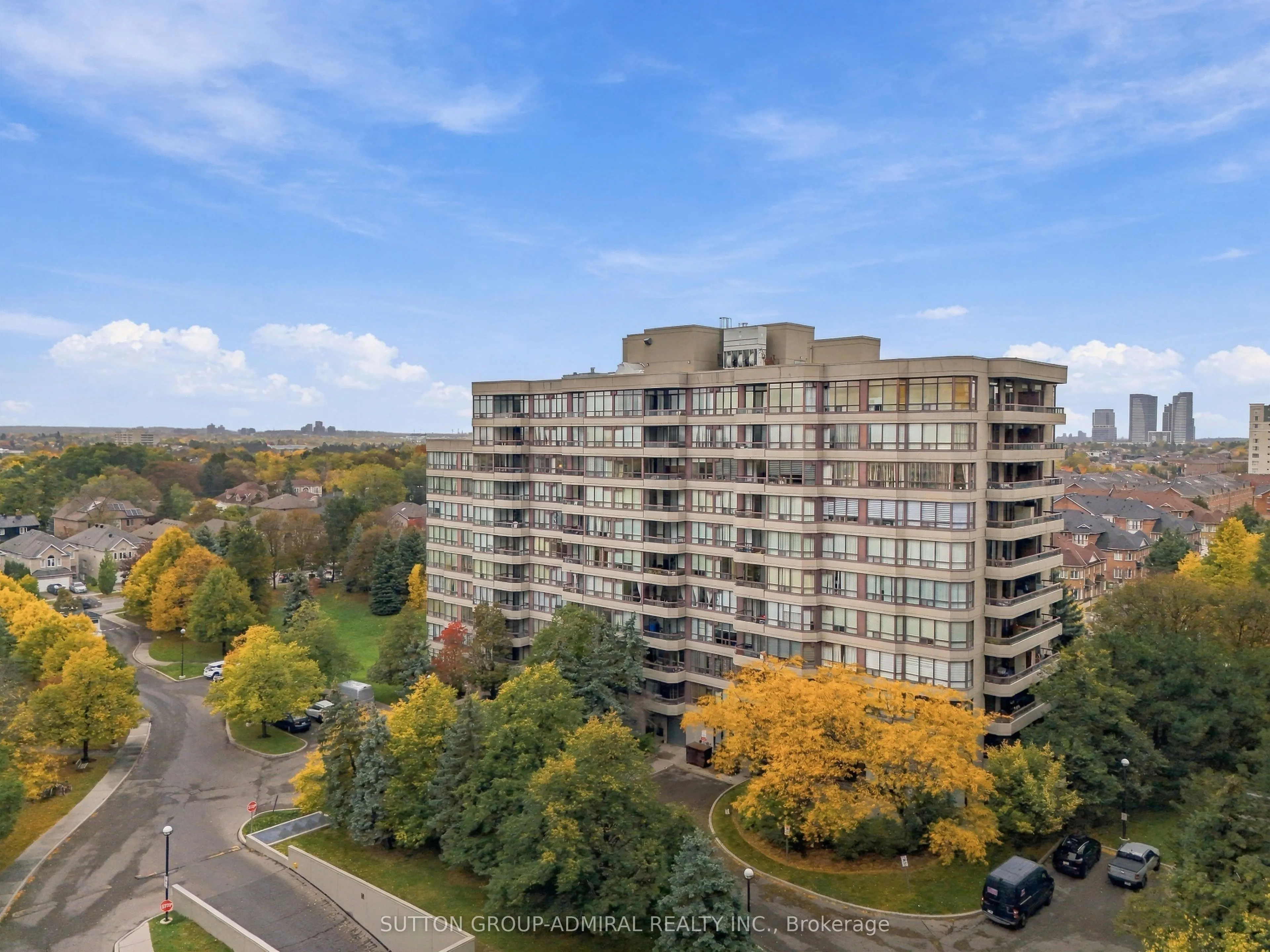 81 Townsgate Drive #211