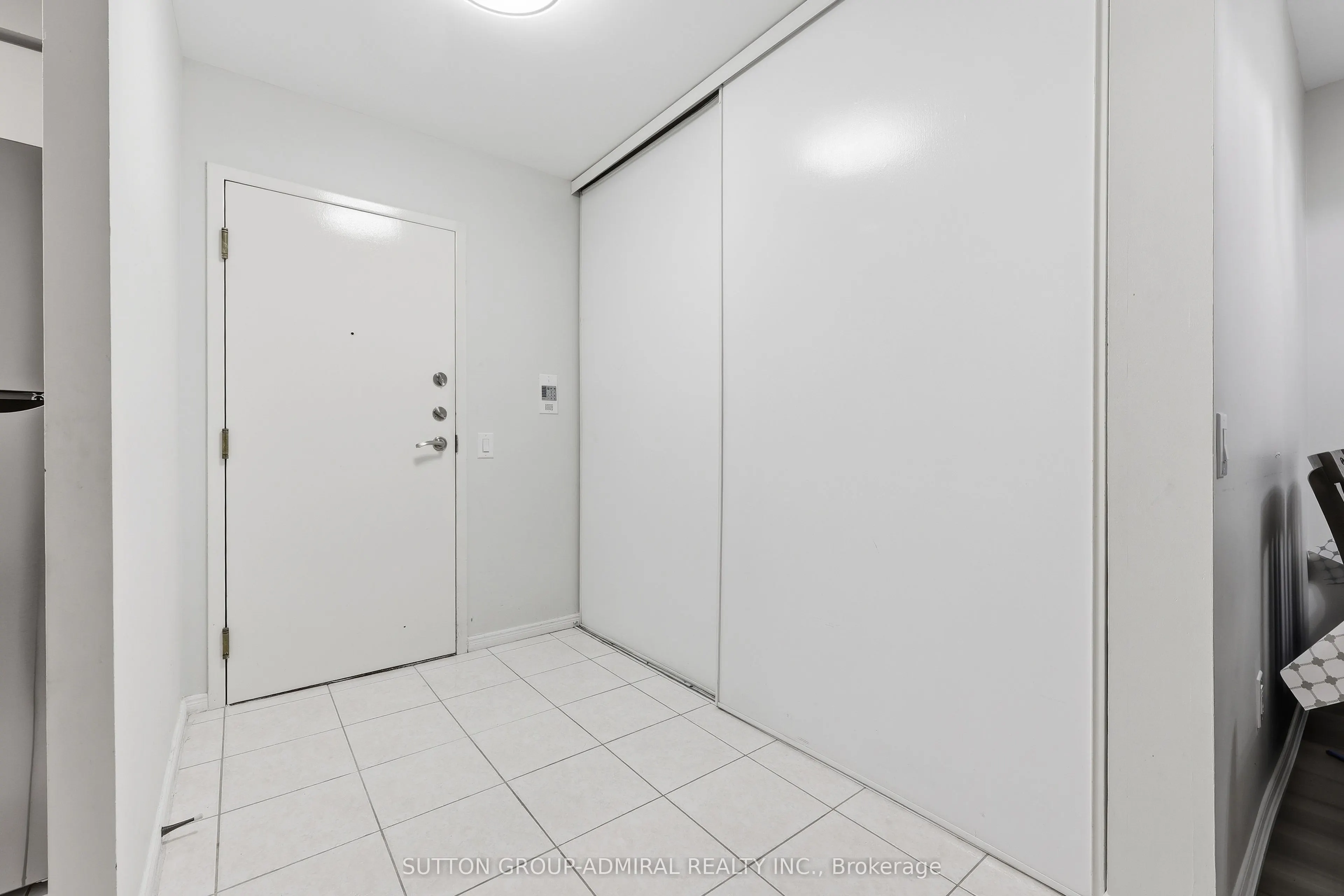 81 Townsgate Drive #211
