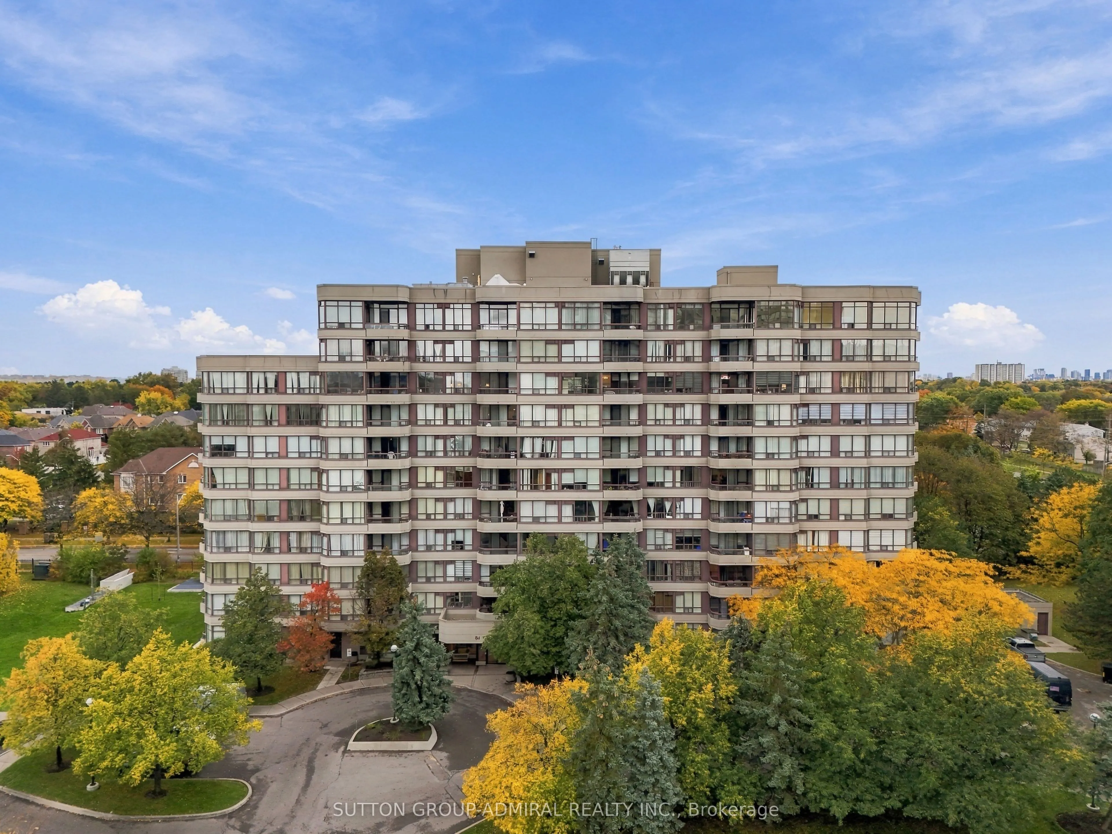81 Townsgate Drive #211