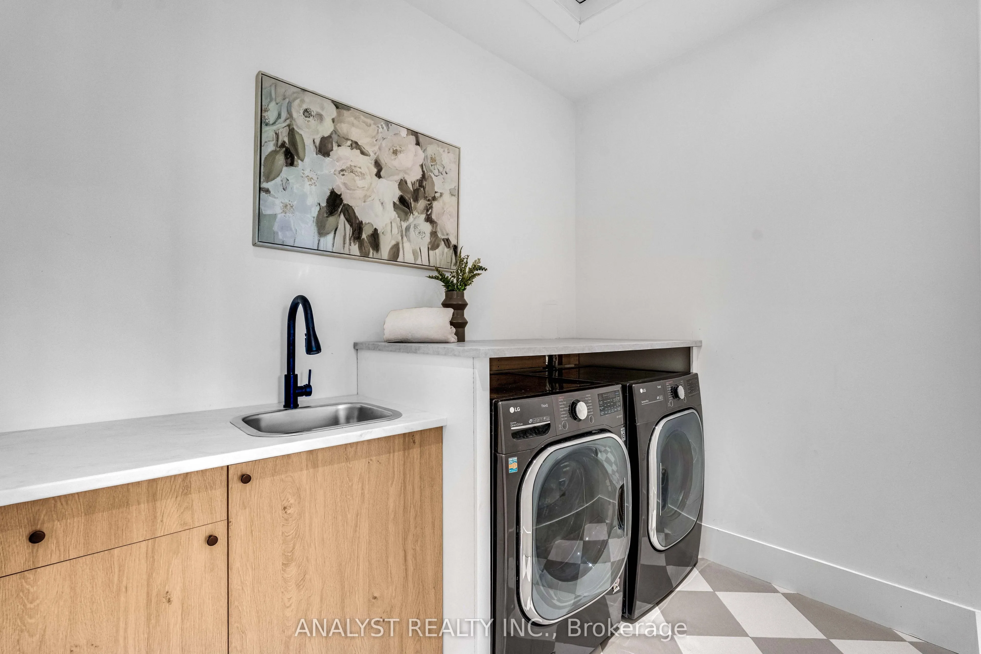 343 Annshiela Drive