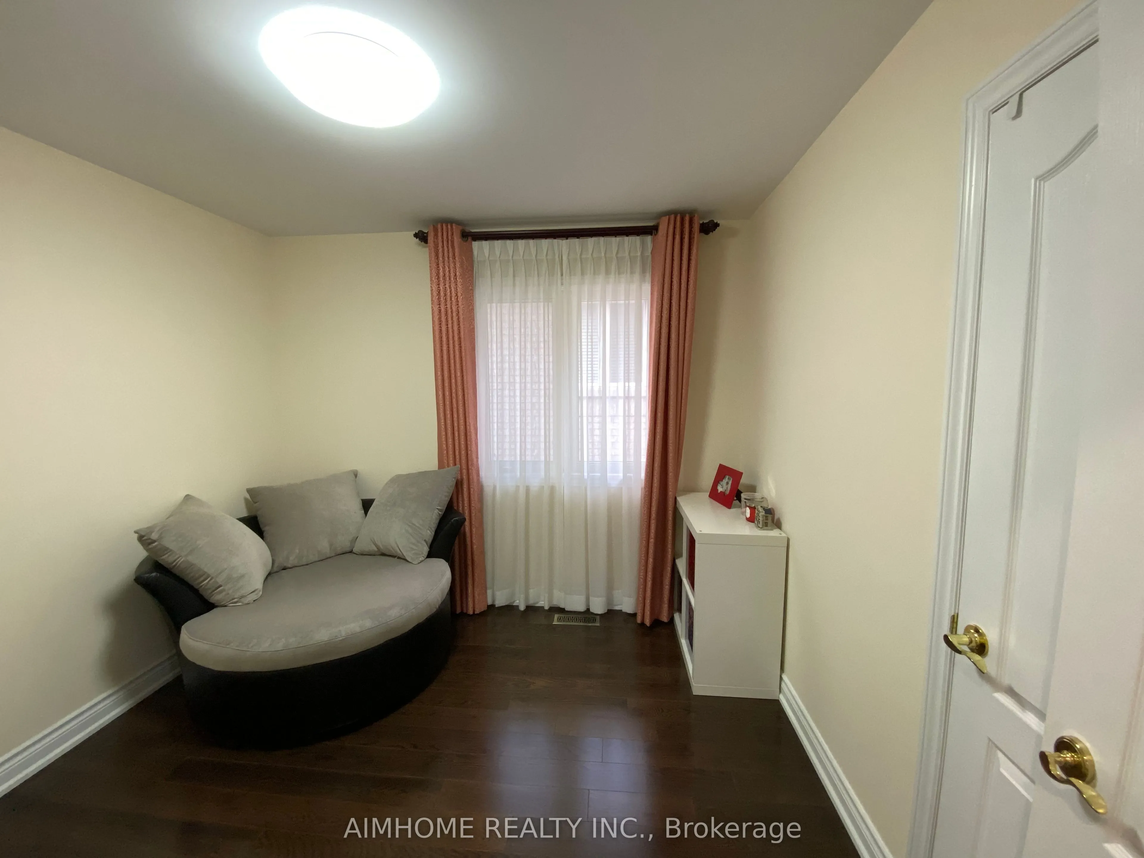 102 Farmstead Road