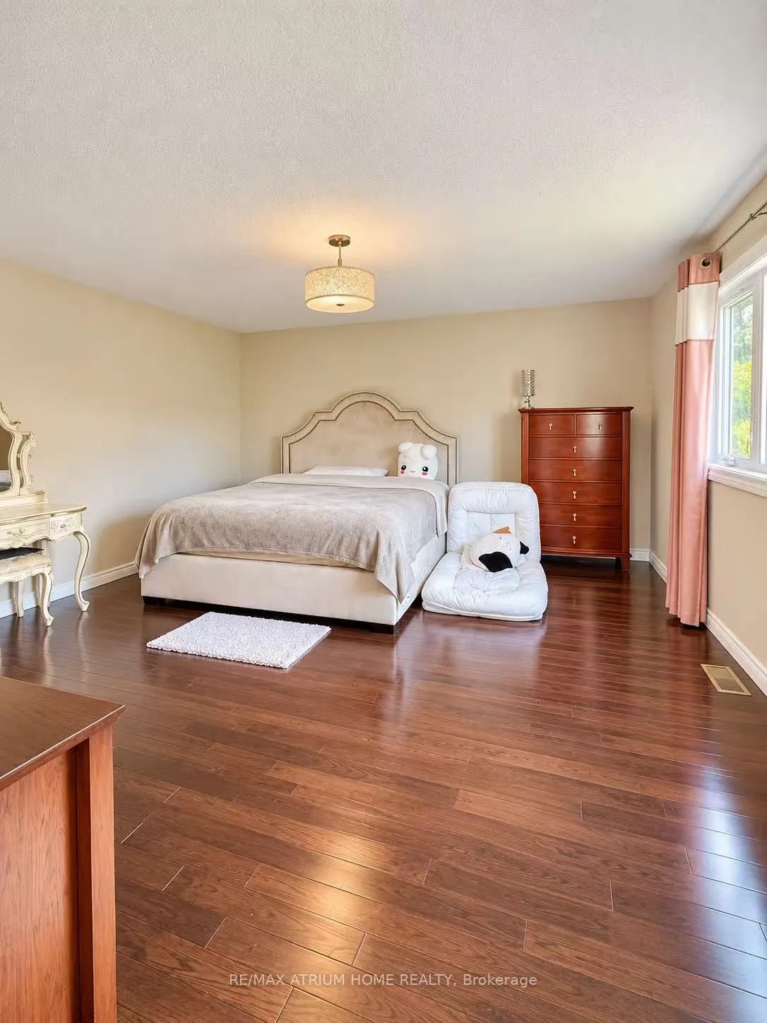 131 Redondo Drive #main/upper