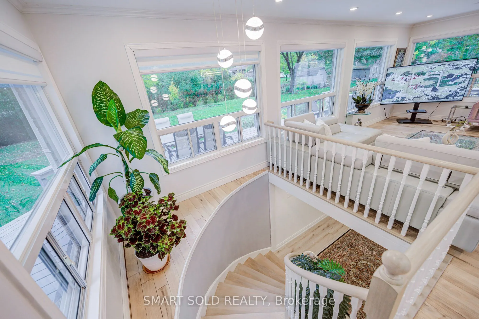 66 Lakeland Crescent