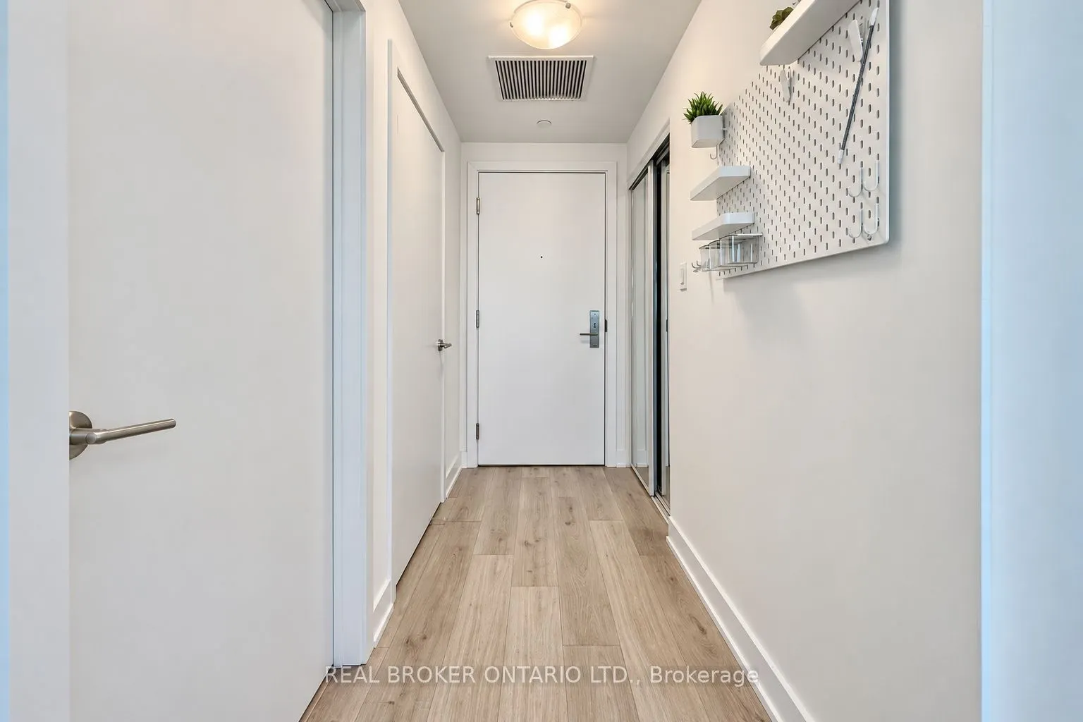 1709 Bur Oak Avenue #301