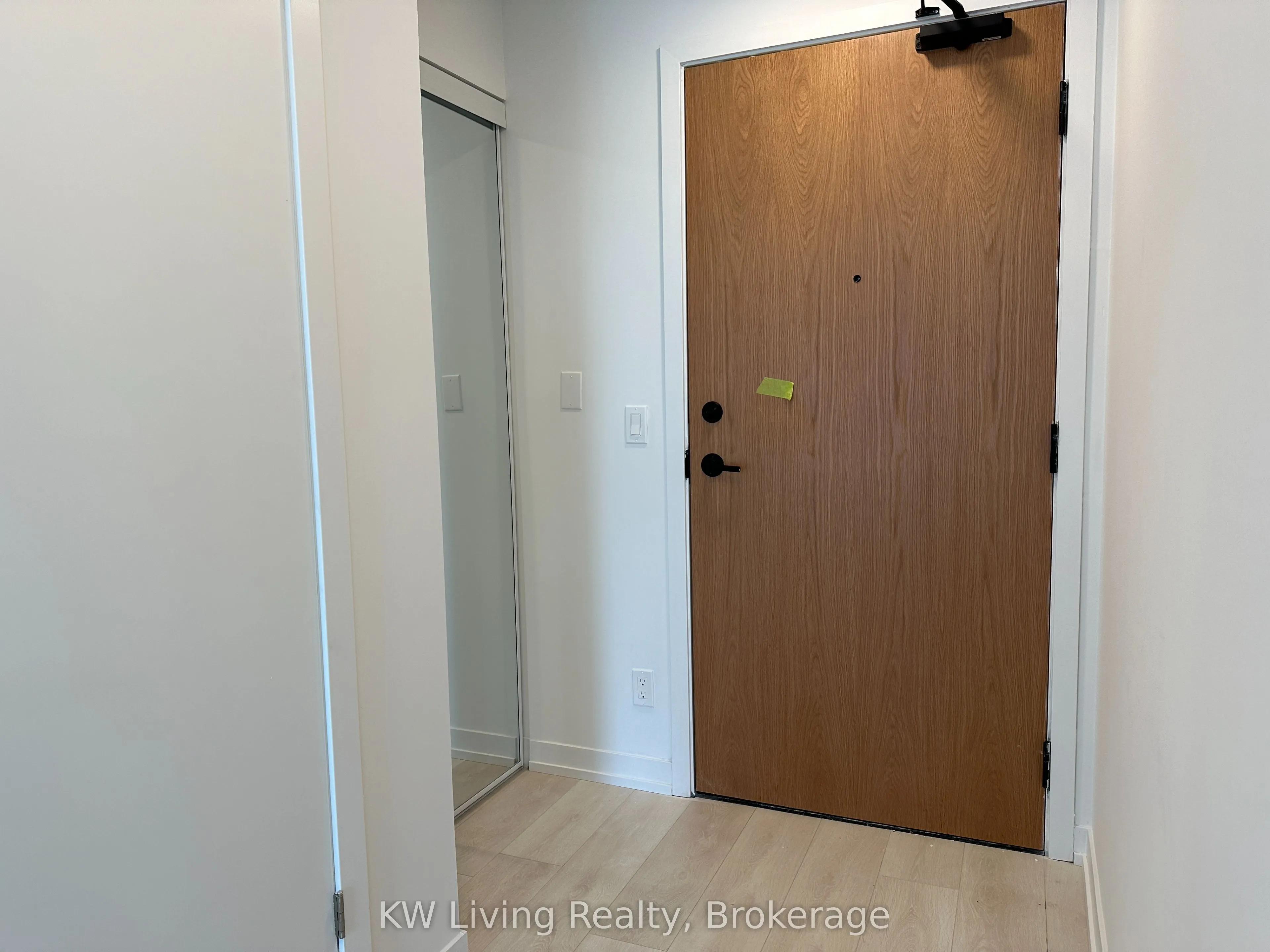 7950 Bathurst Street #517