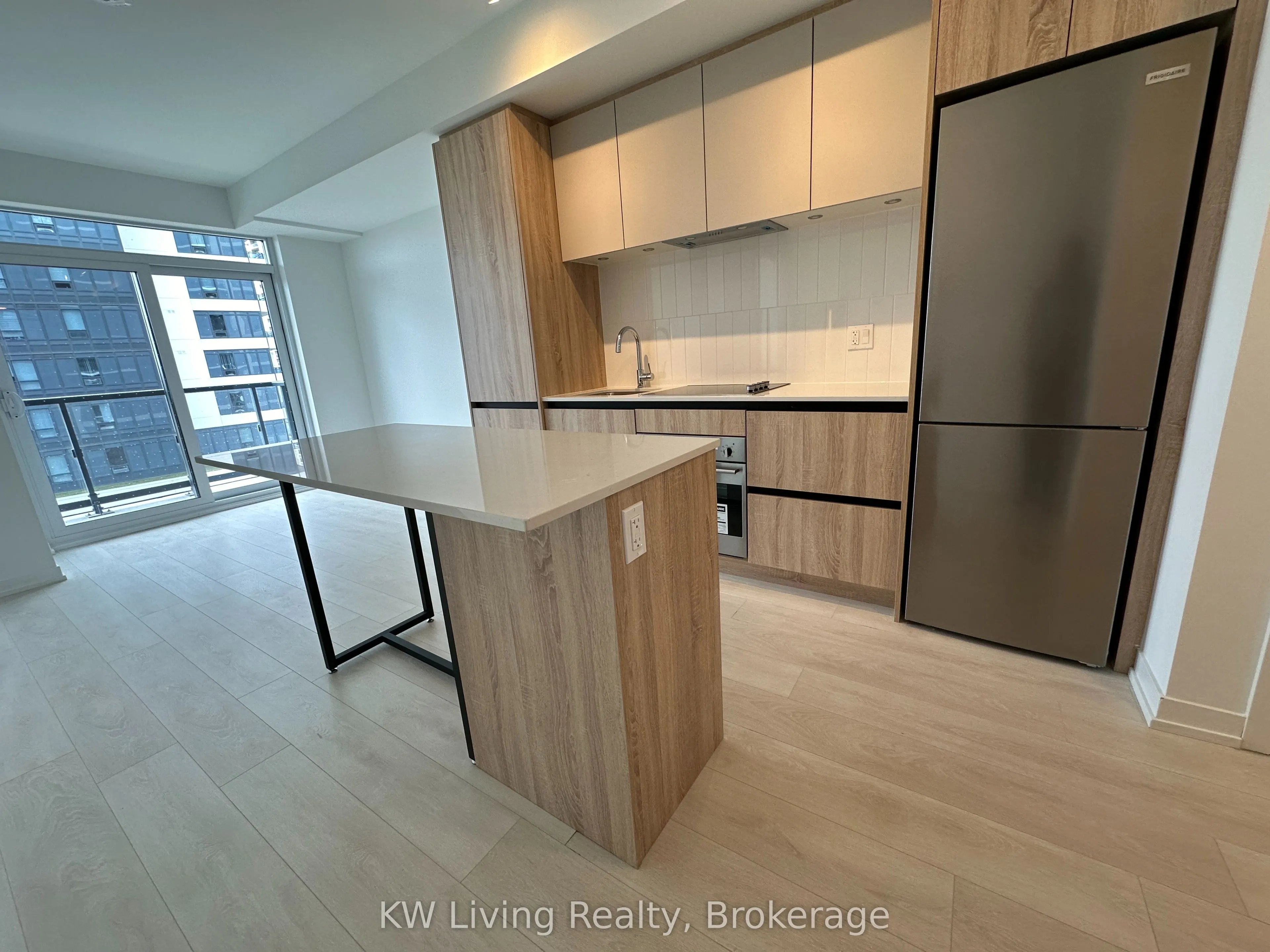 7950 Bathurst Street #517
