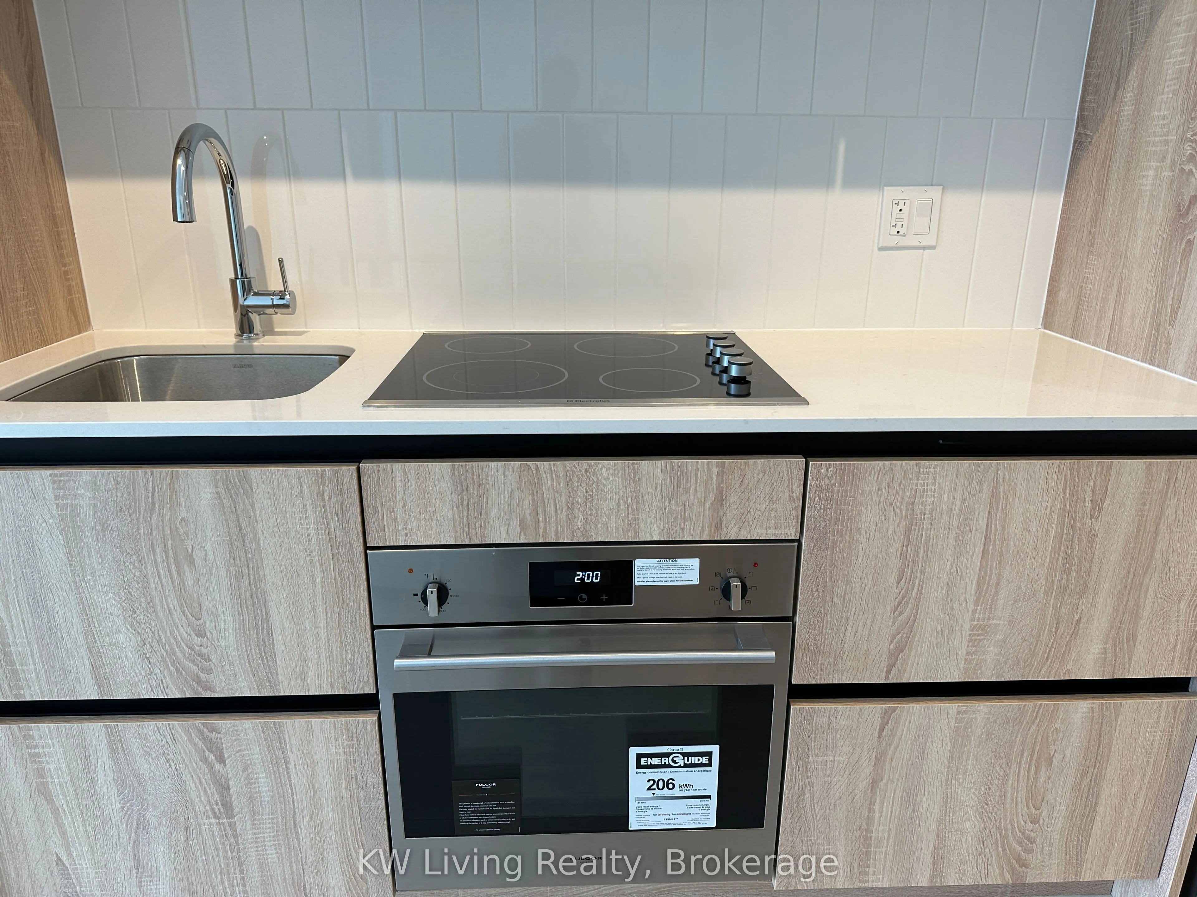 7950 Bathurst Street #517