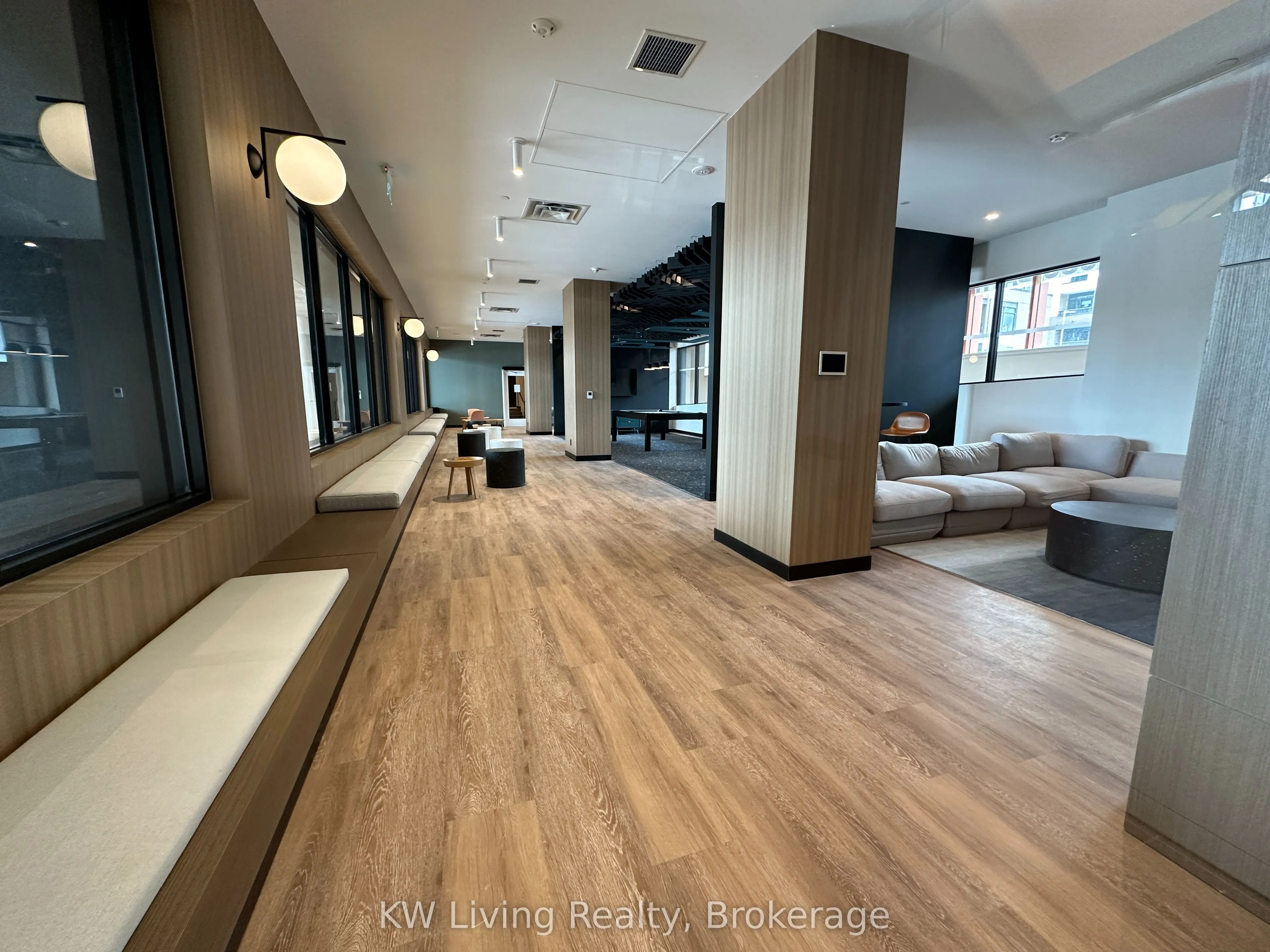 7950 Bathurst Street #517