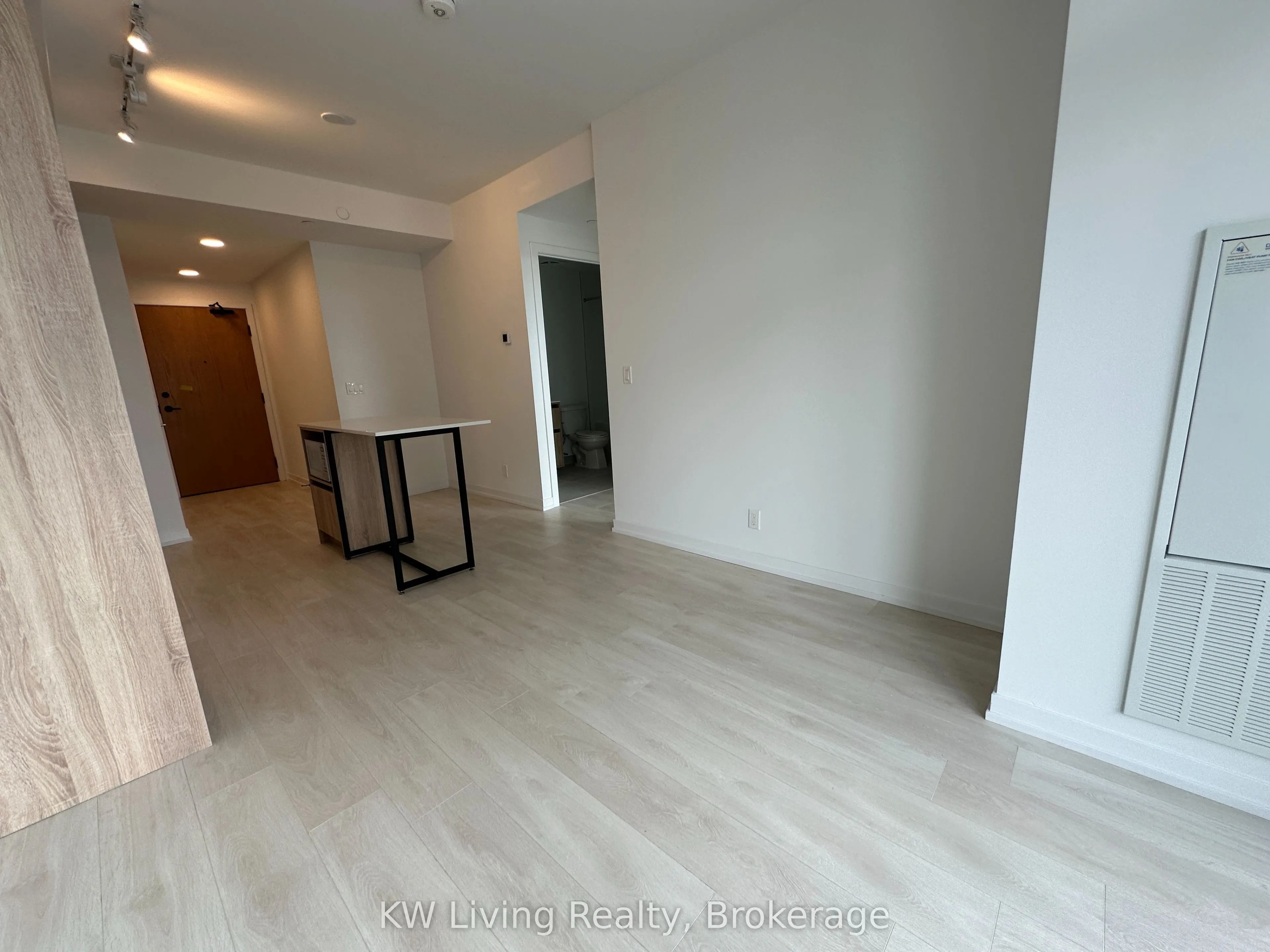 7950 Bathurst Street #517