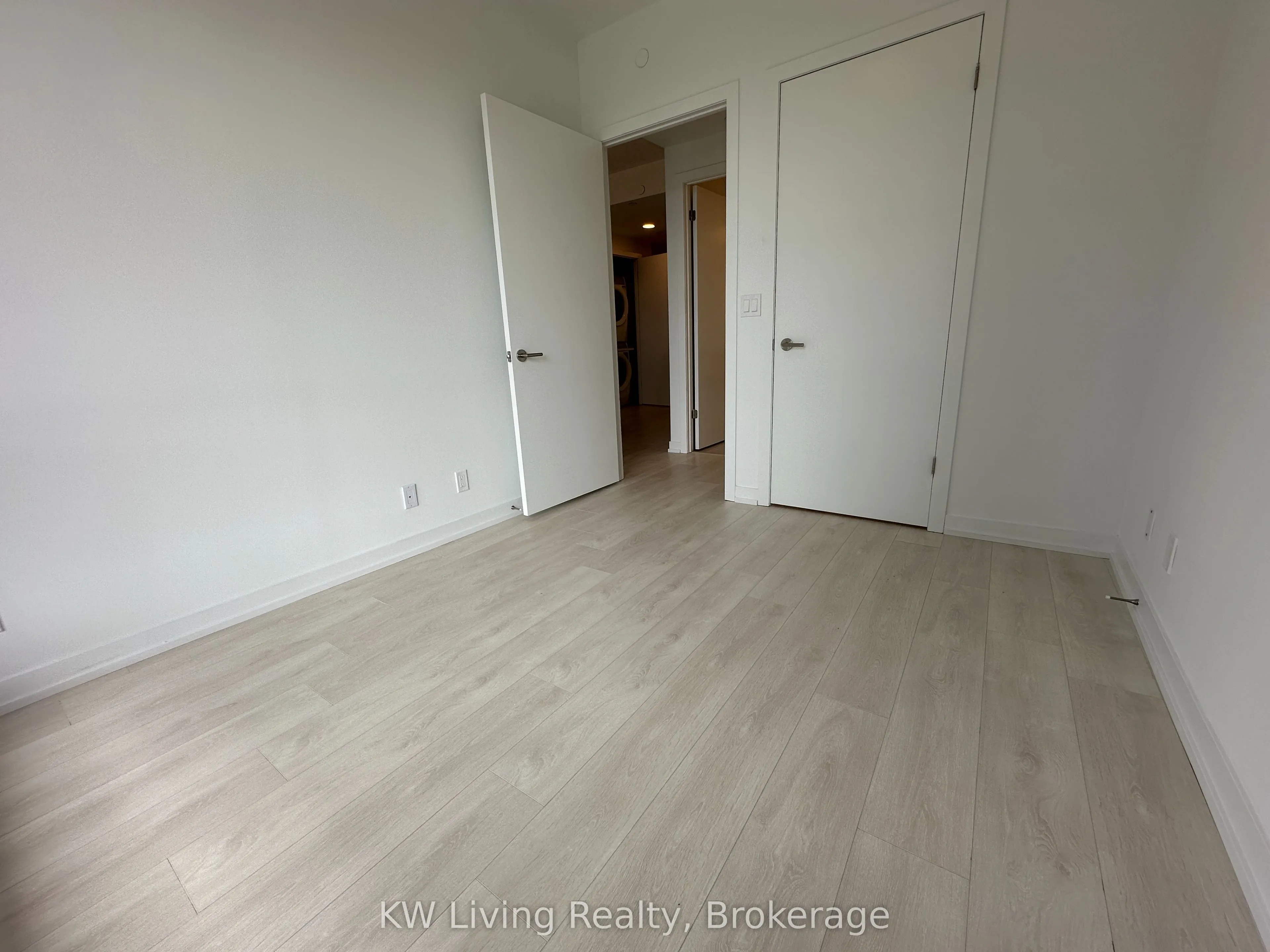 7950 Bathurst Street #517