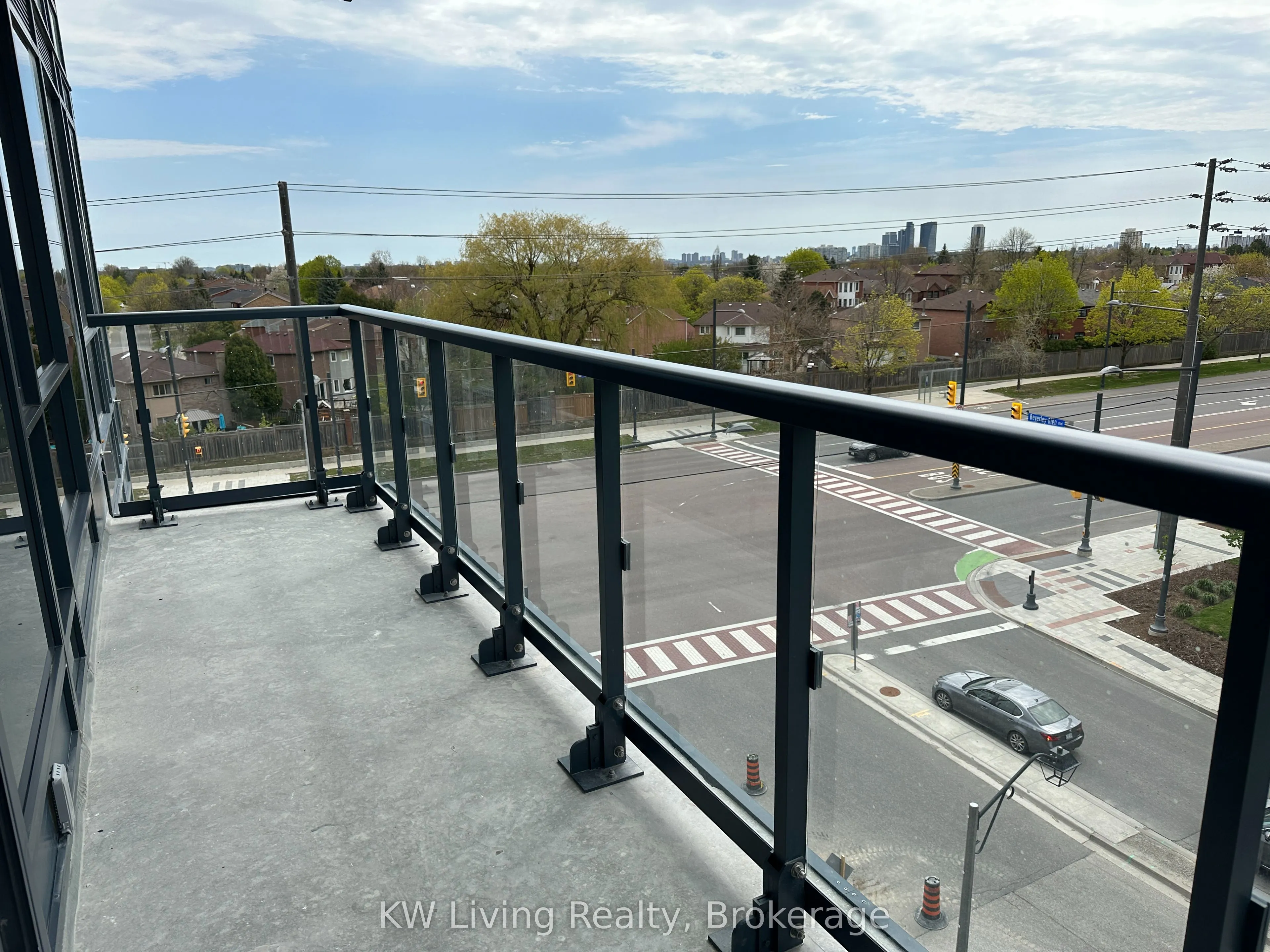 7950 Bathurst Street #517