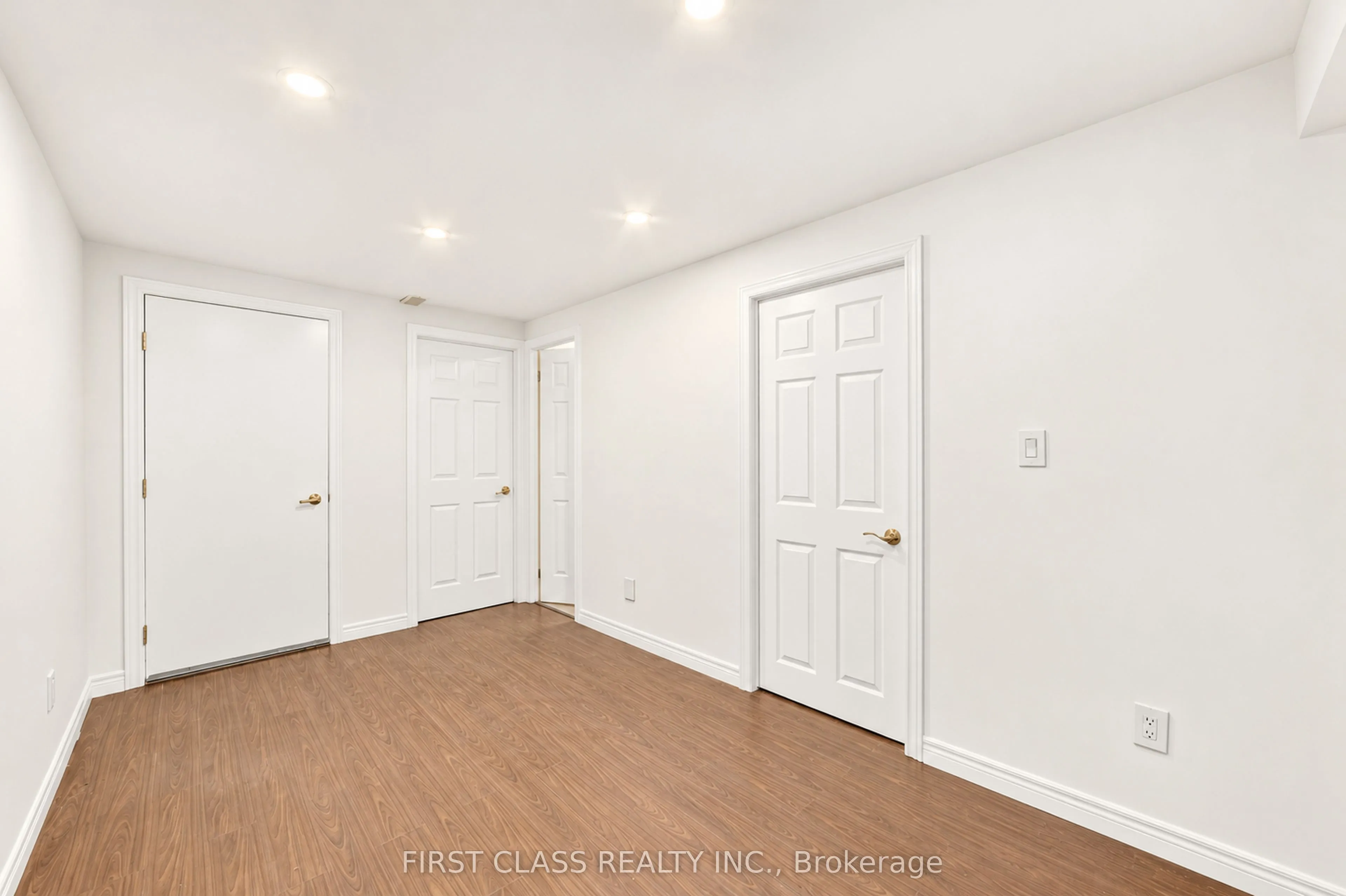 4 Hawkweed Manor