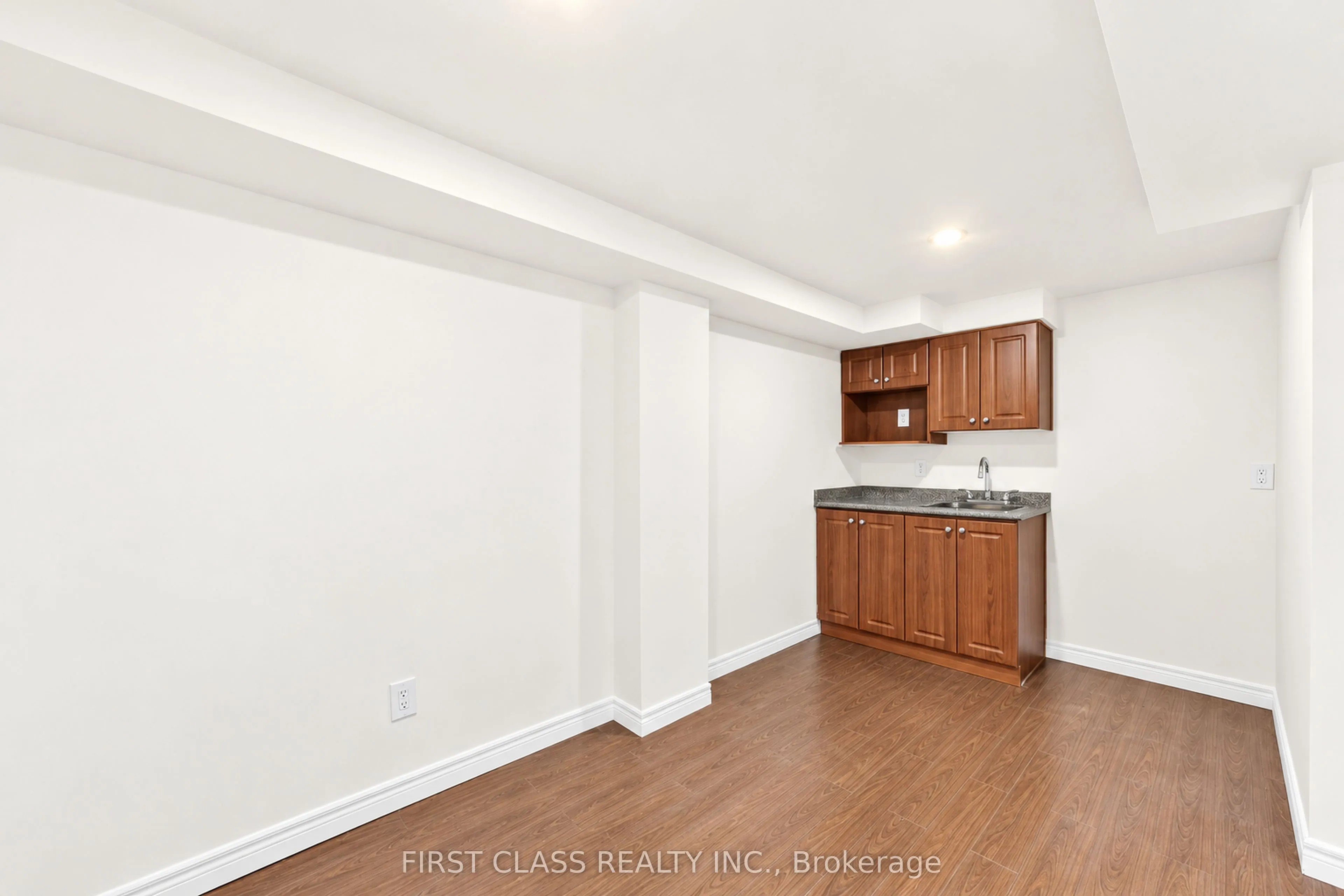 4 Hawkweed Manor