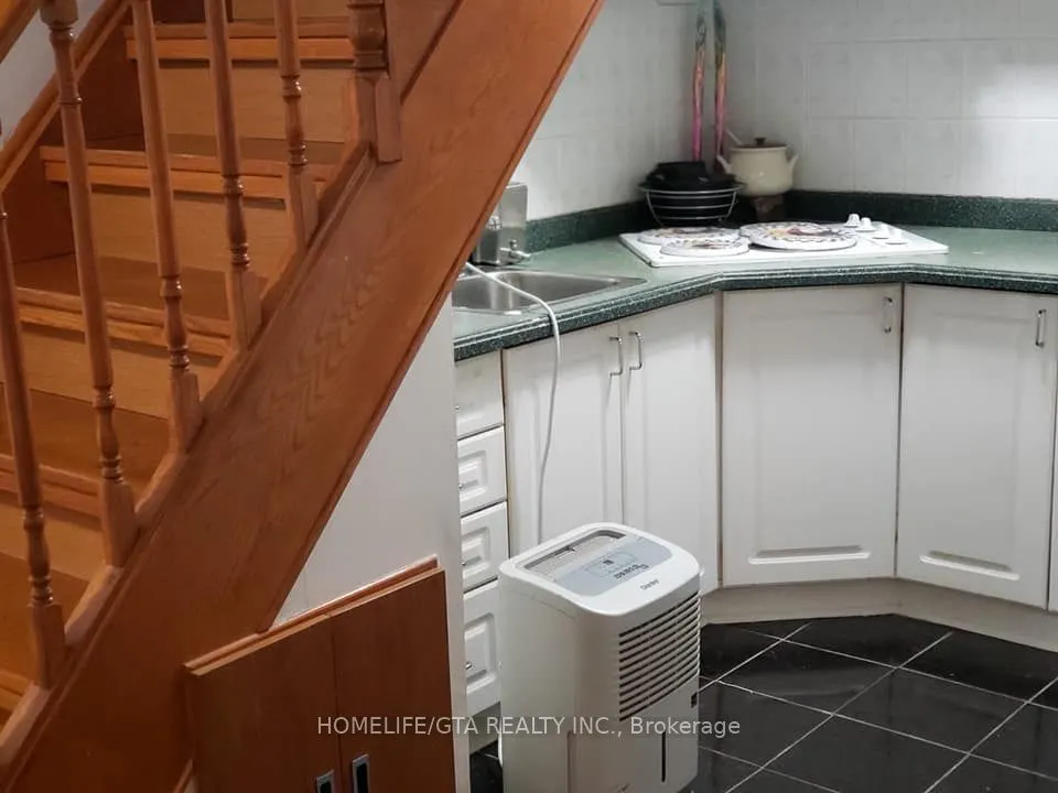 99 Galbraith Crescent #Basement