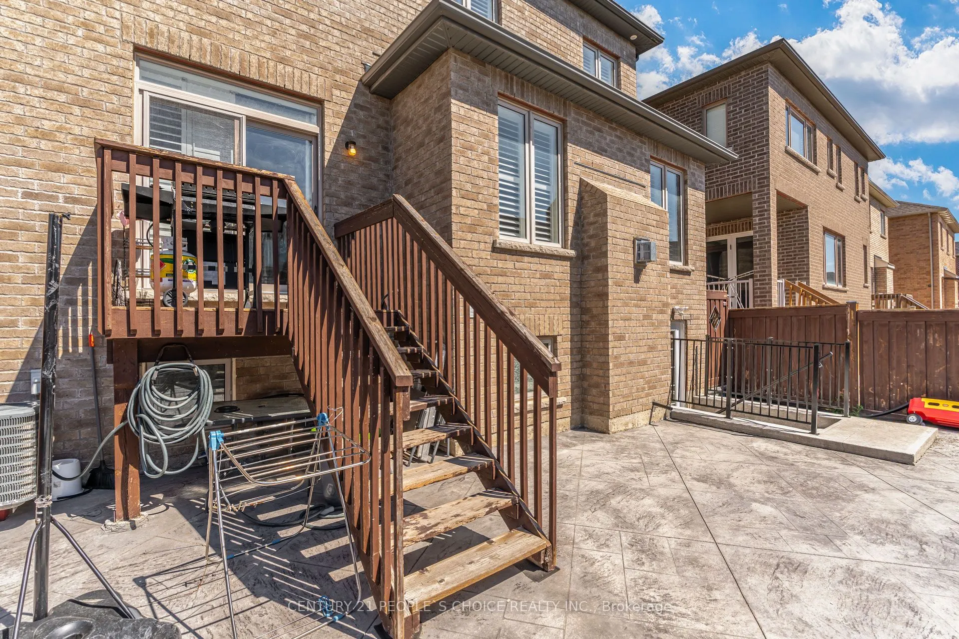 257 East's Corners Boulevard