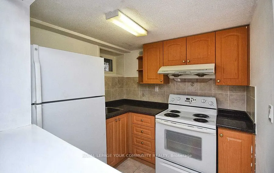 25 Rockport Crescent #Lower