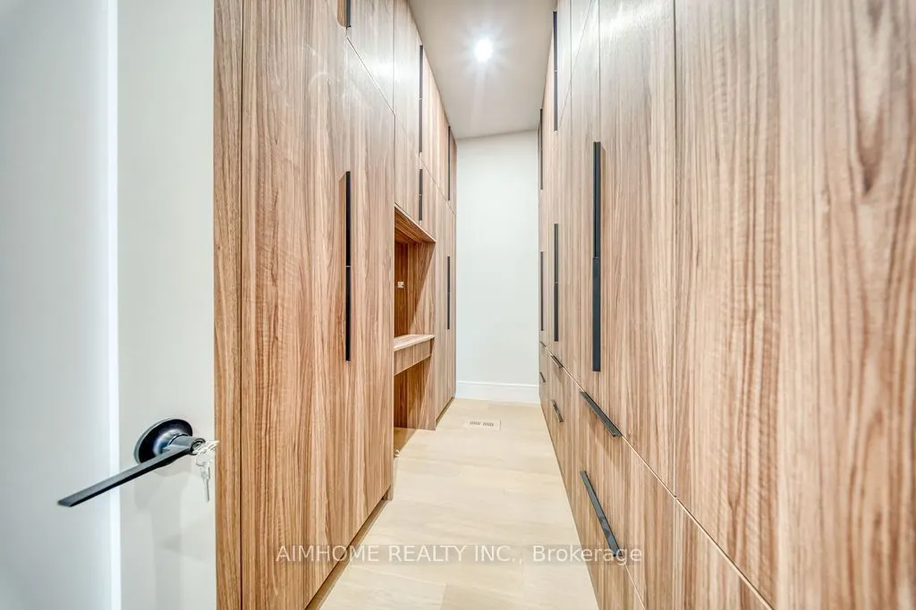 21 Shadbolt Court
