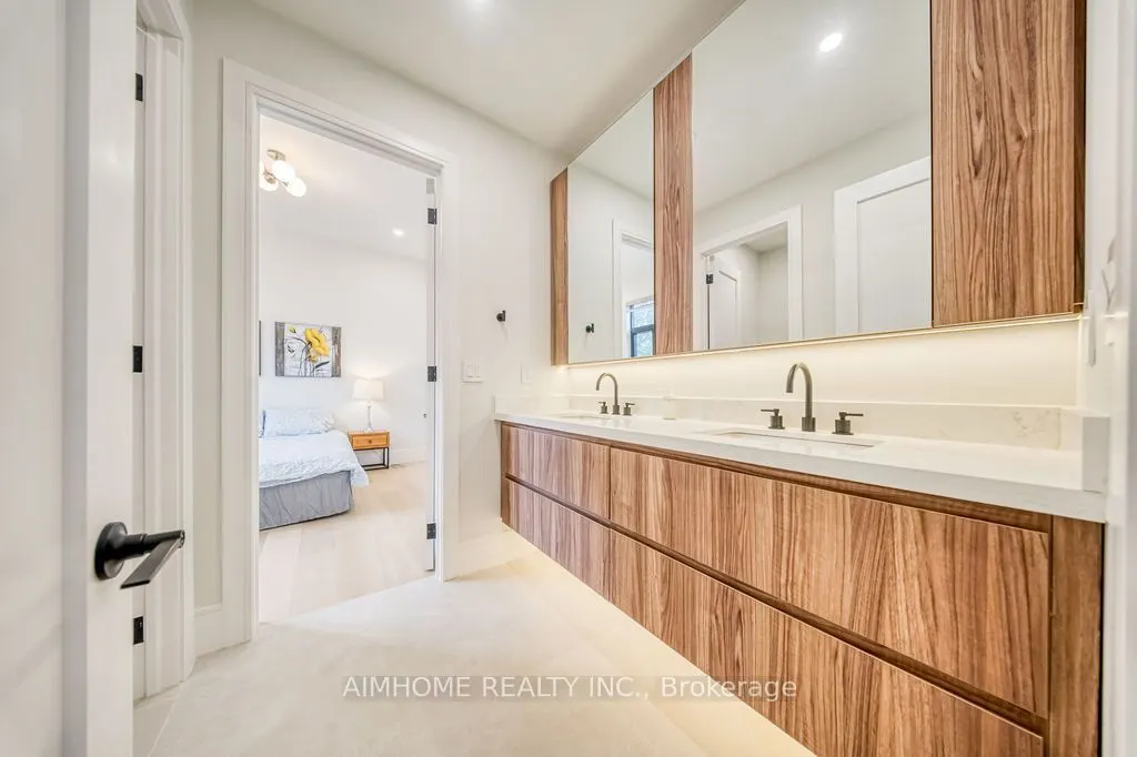 21 Shadbolt Court
