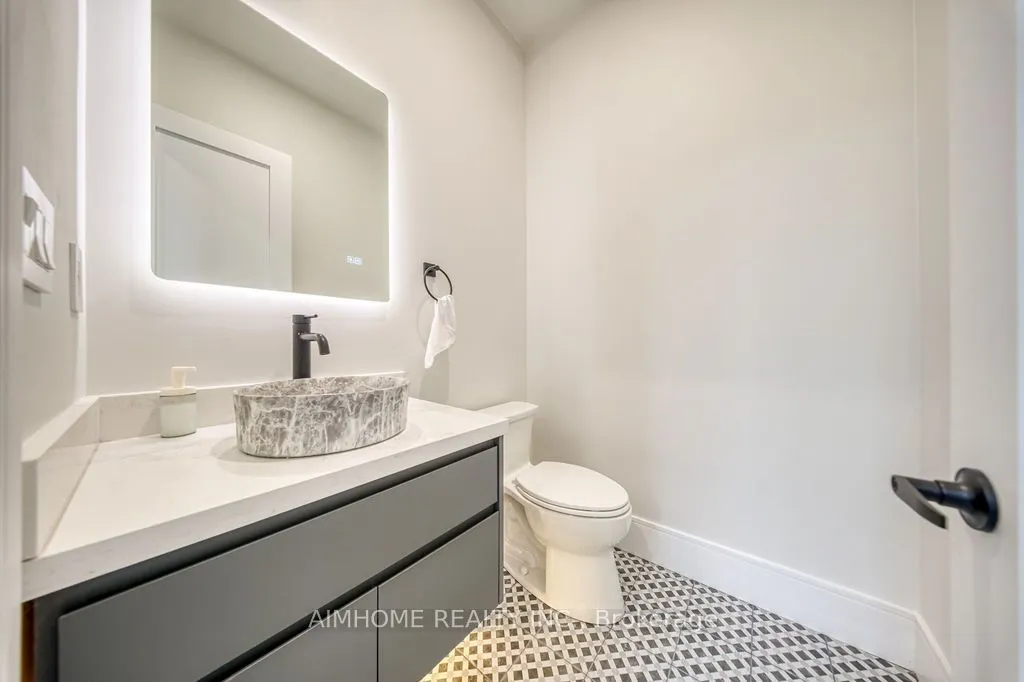 21 Shadbolt Court