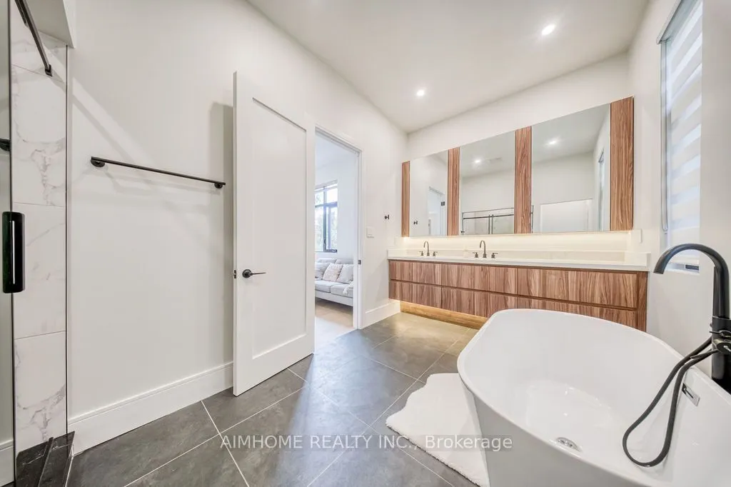 21 Shadbolt Court