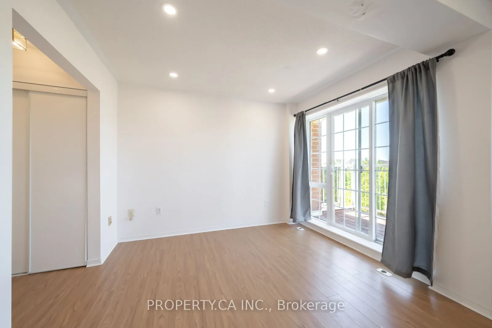 15 Cornell Meadows Avenue #A206