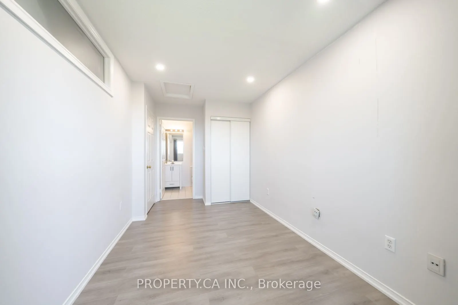 15 Cornell Meadows Avenue #A206