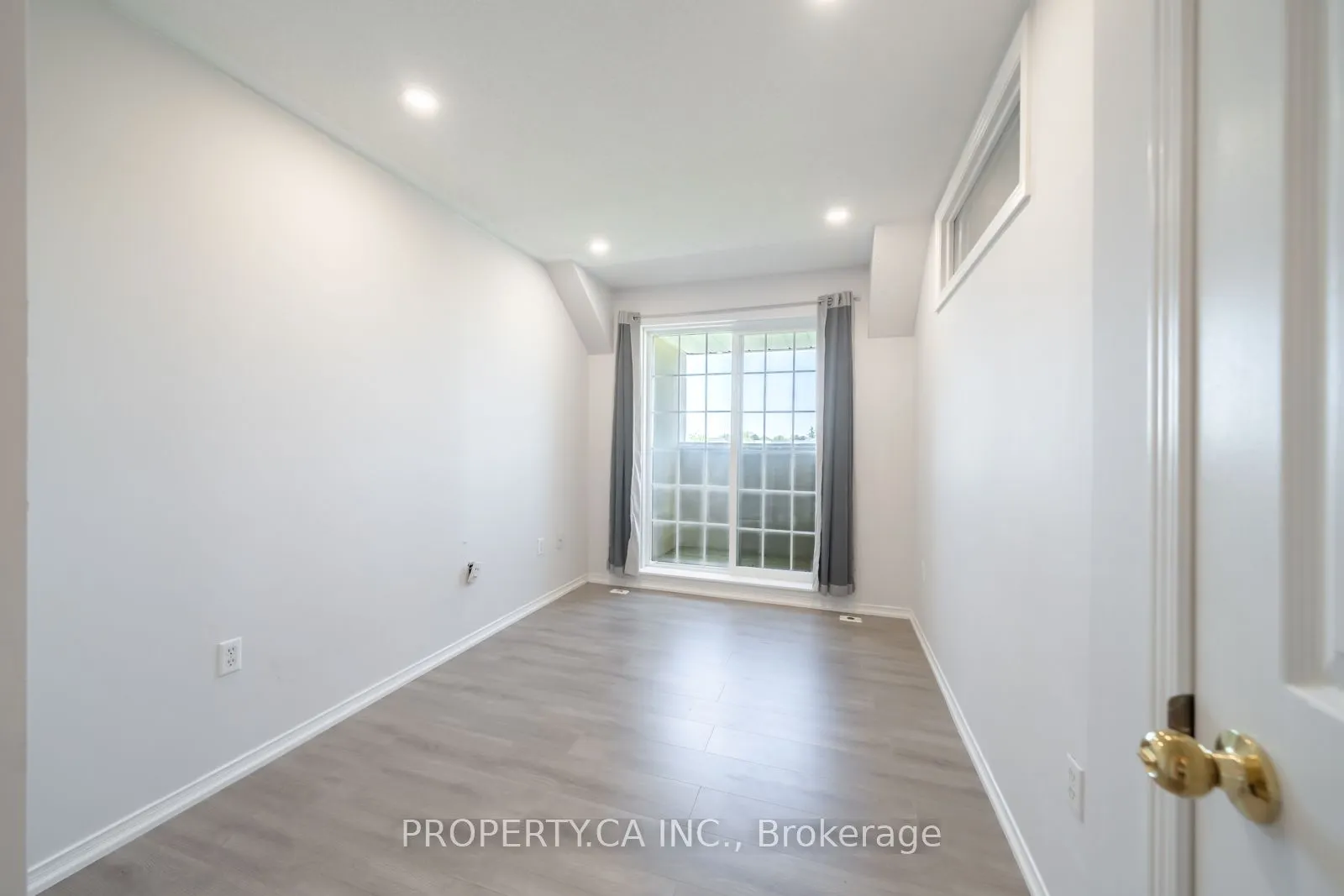 15 Cornell Meadows Avenue #A206