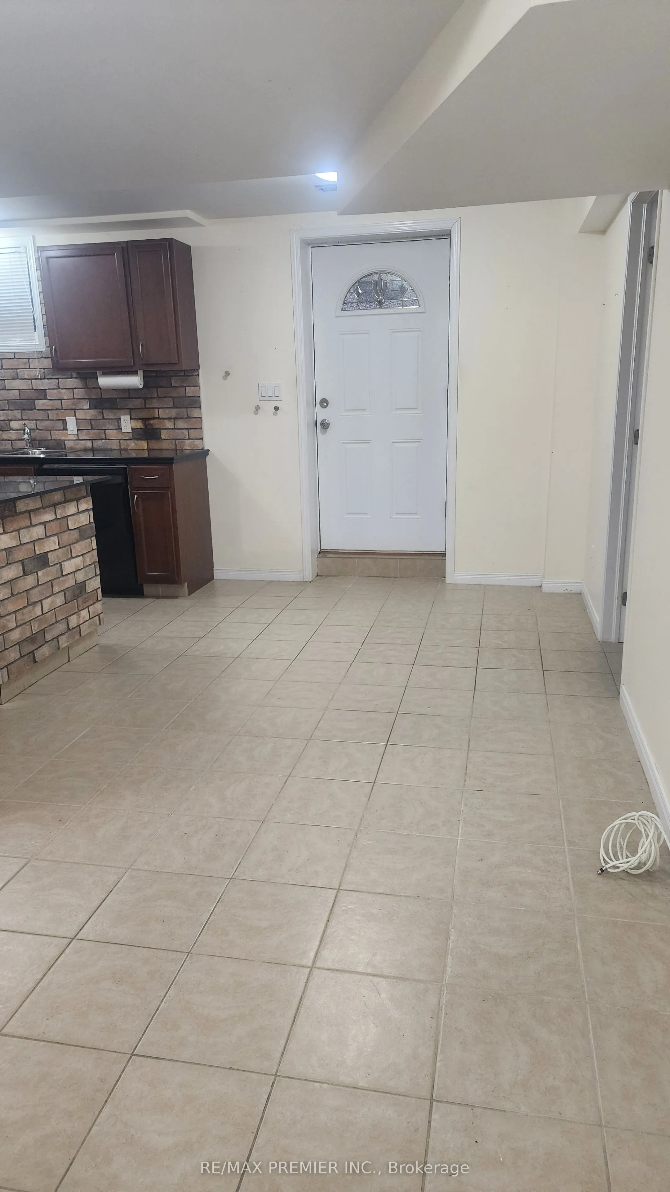 14A Oxbow Court #BASEMENT