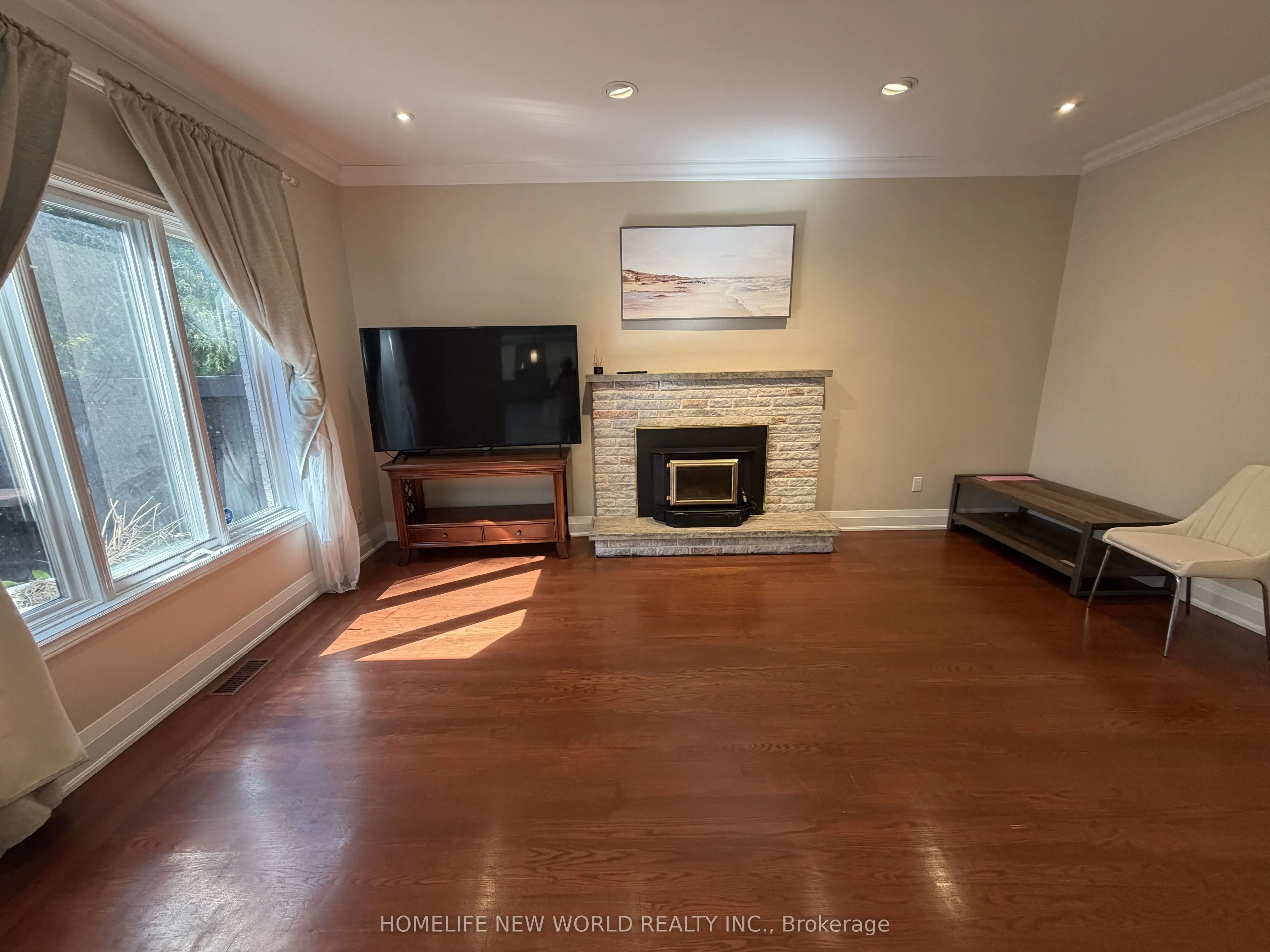 63A Roosevelt Drive