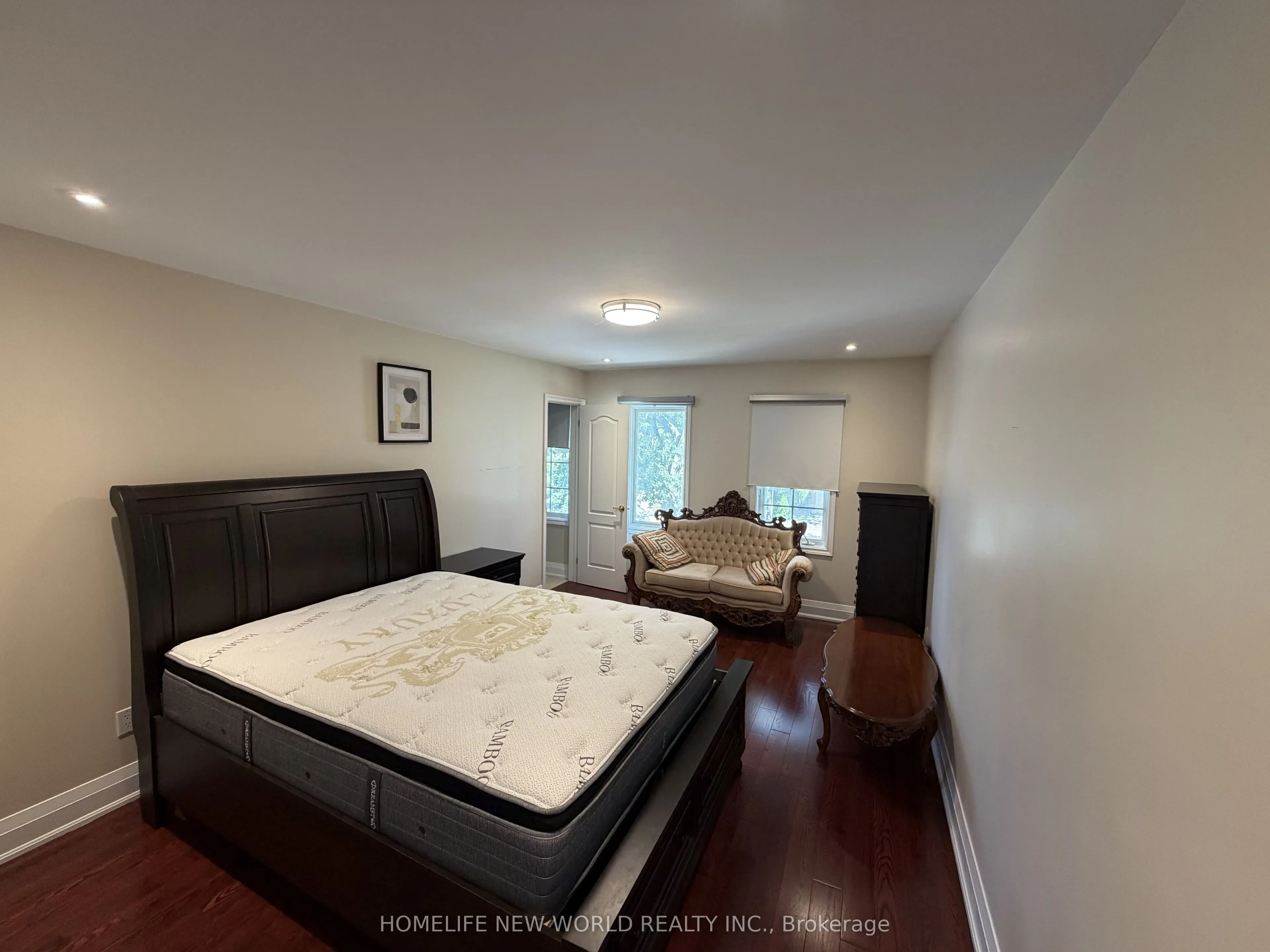 63A Roosevelt Drive #(UPPER)