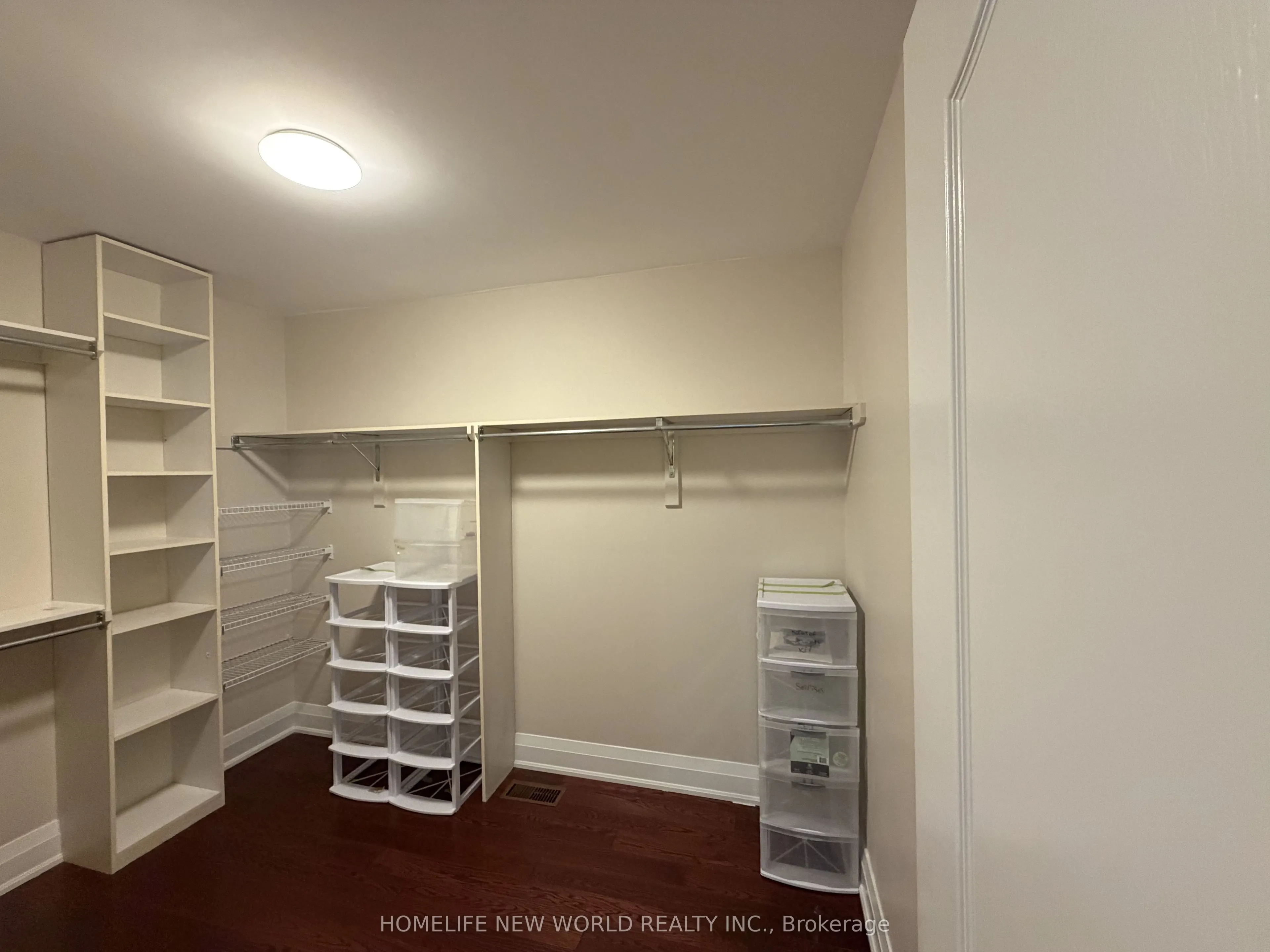 63A Roosevelt Drive #(UPPER)