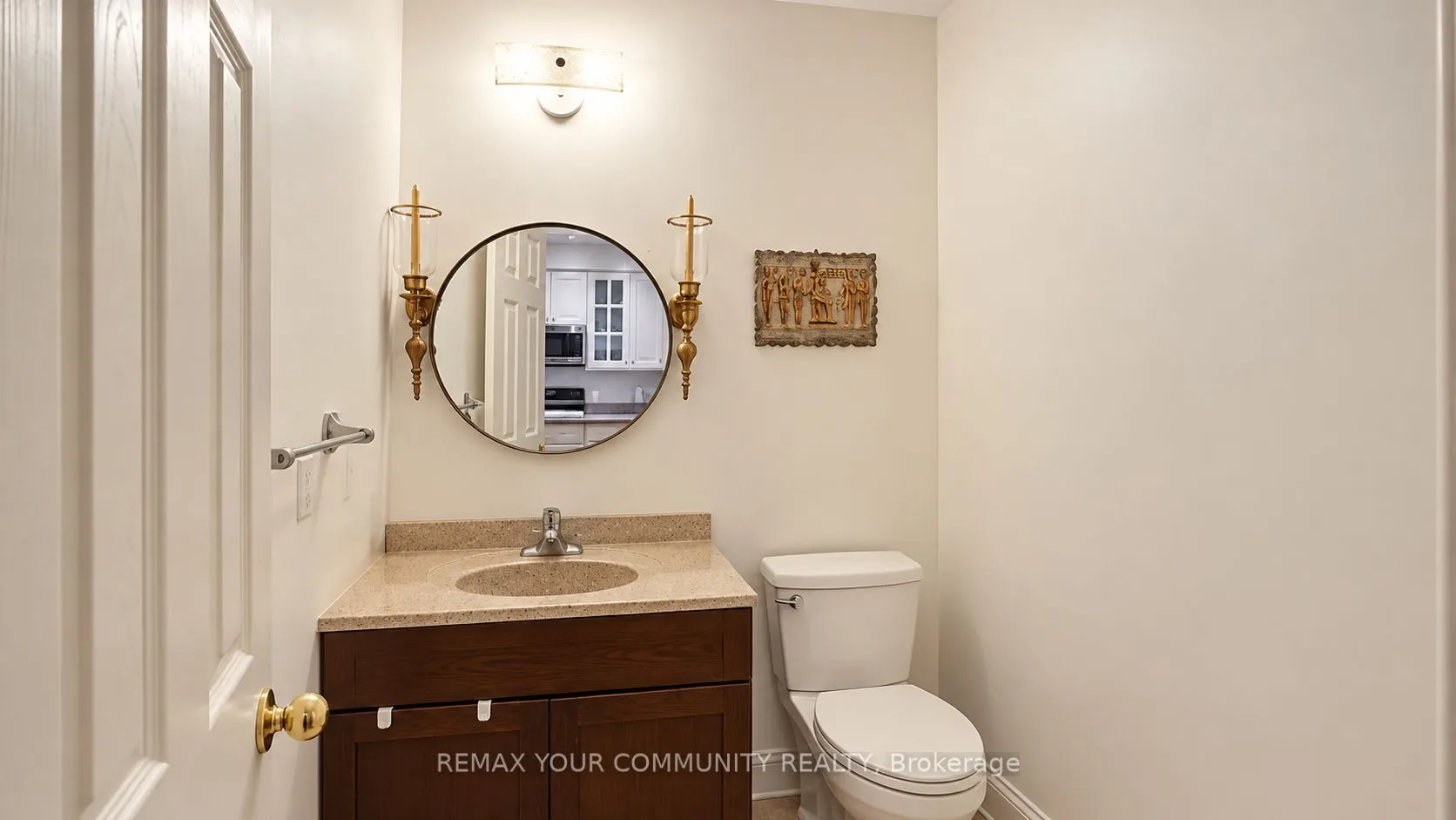 8 Edgemont Court