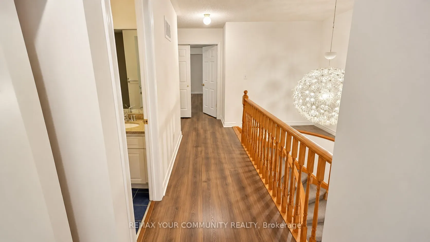 8 Edgemont Court