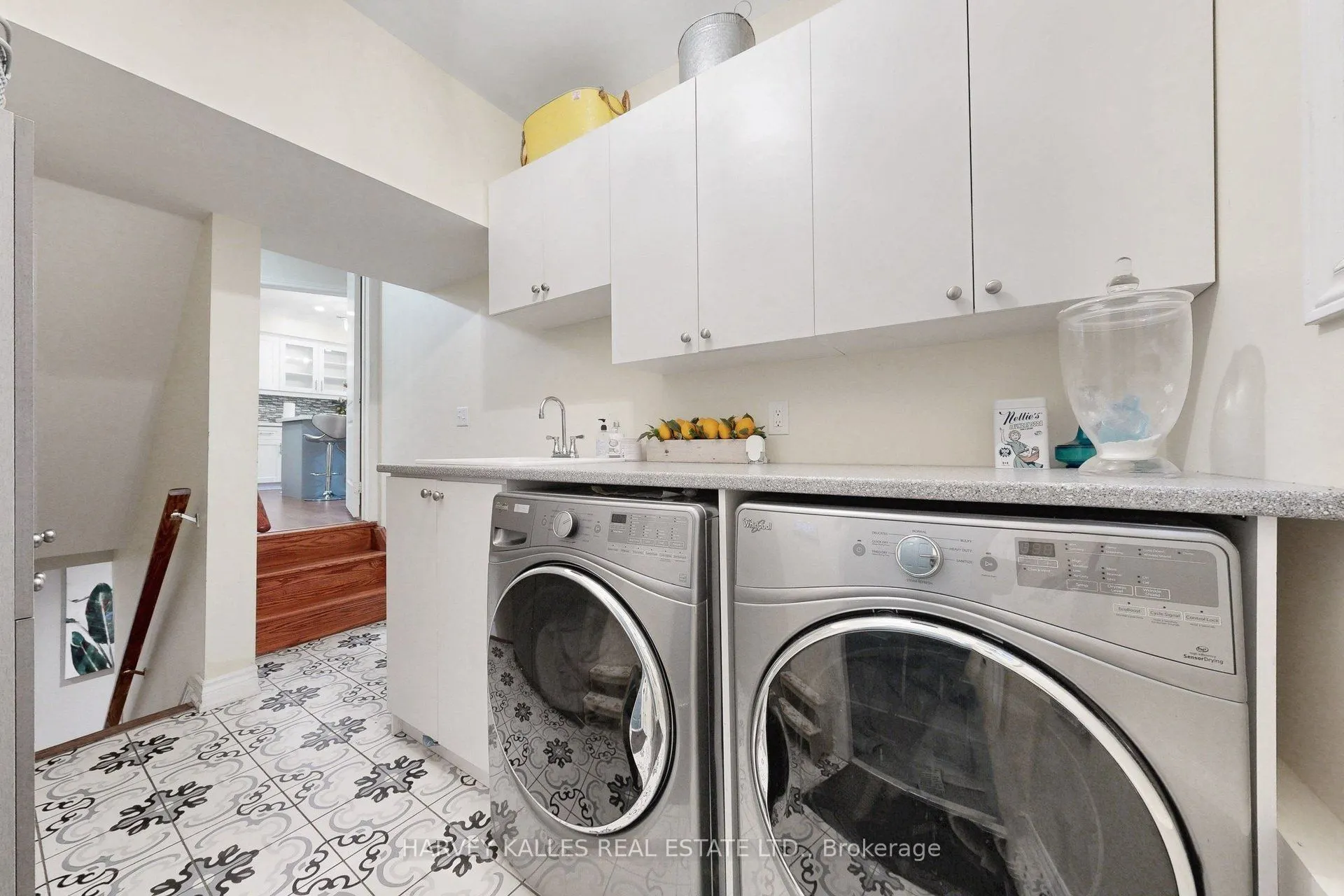 314 Dowson Loop