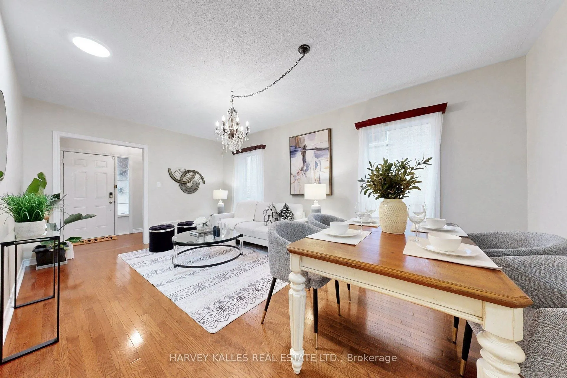 314 Dowson Loop