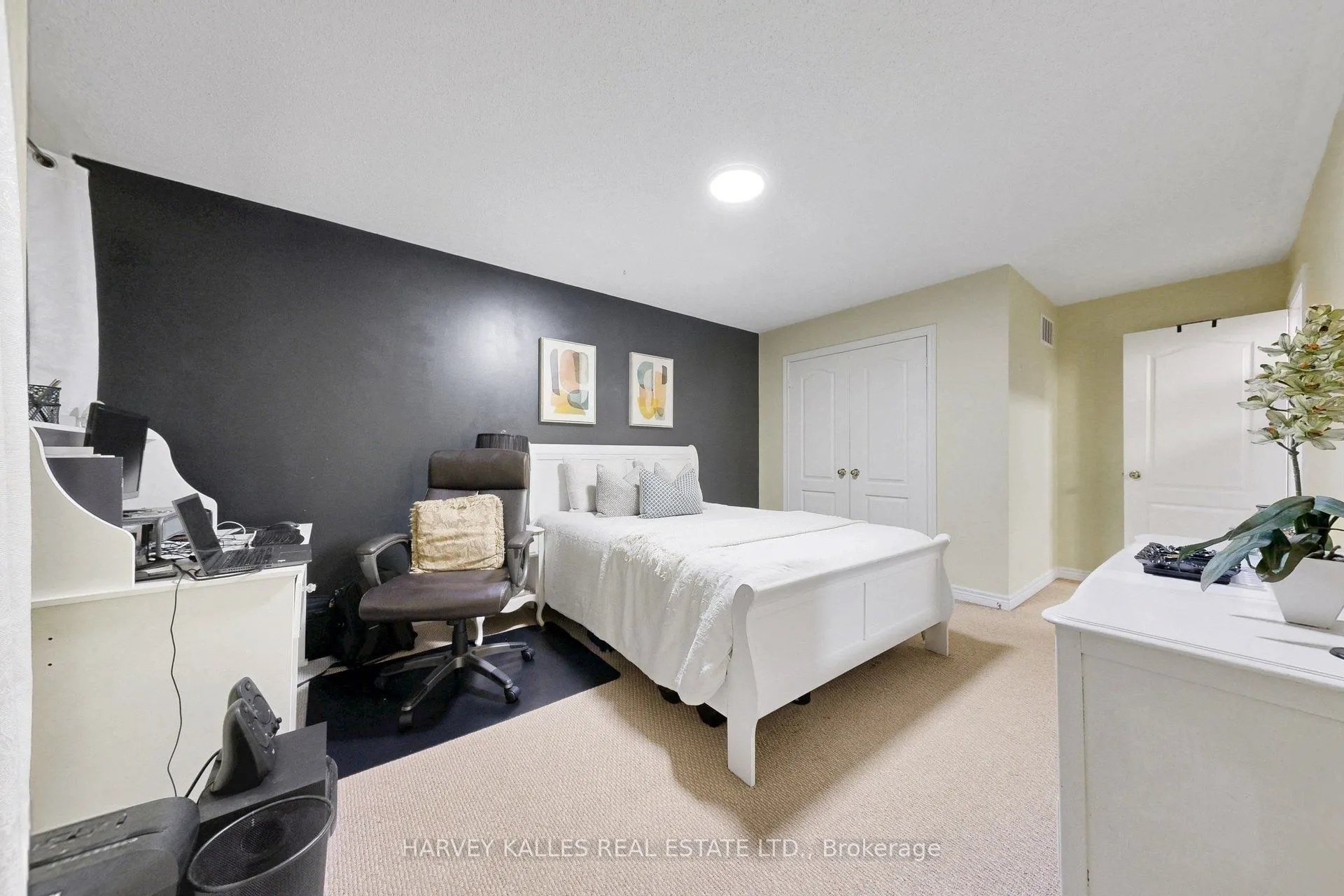 314 Dowson Loop