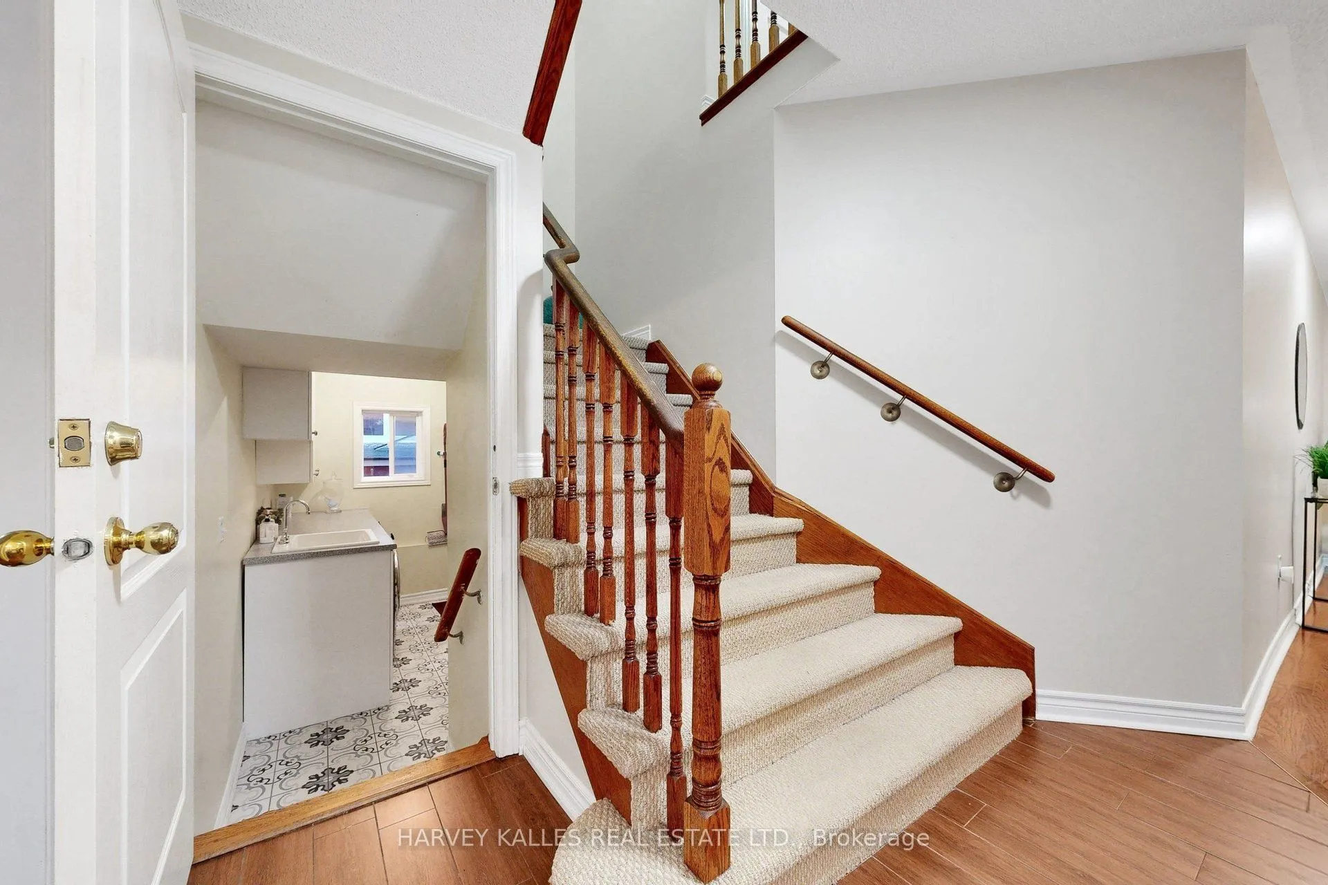 314 Dowson Loop