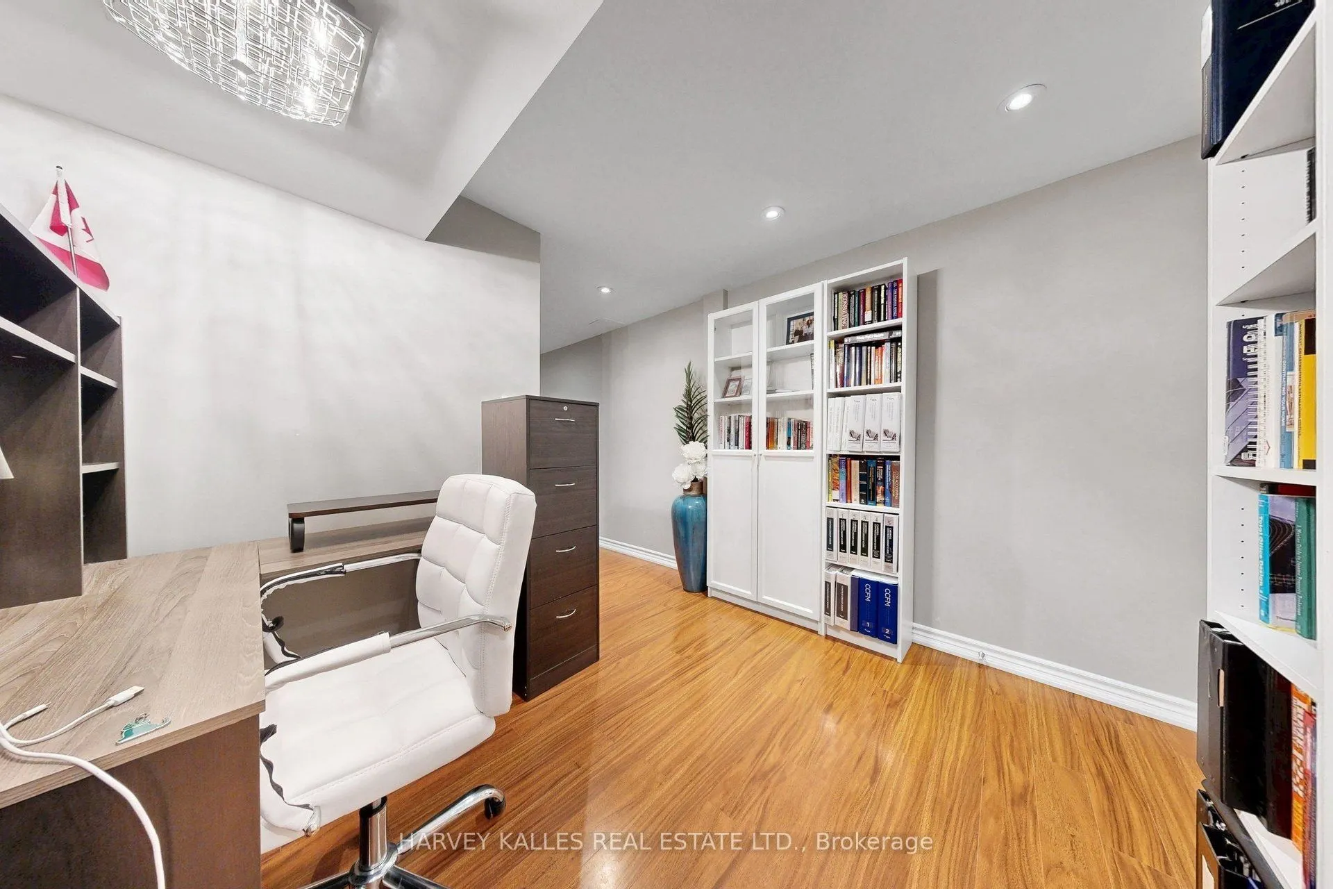 314 Dowson Loop