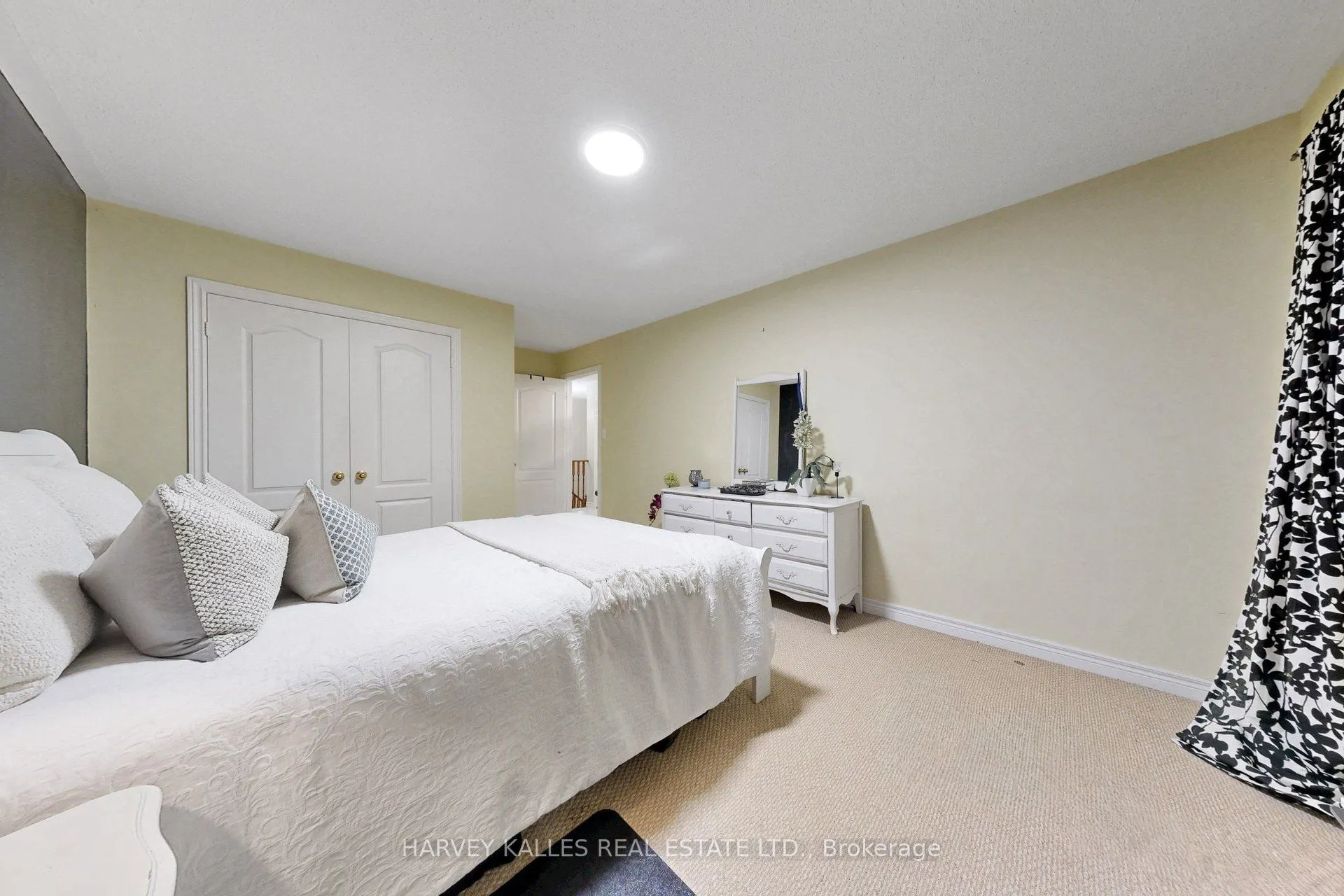 314 Dowson Loop