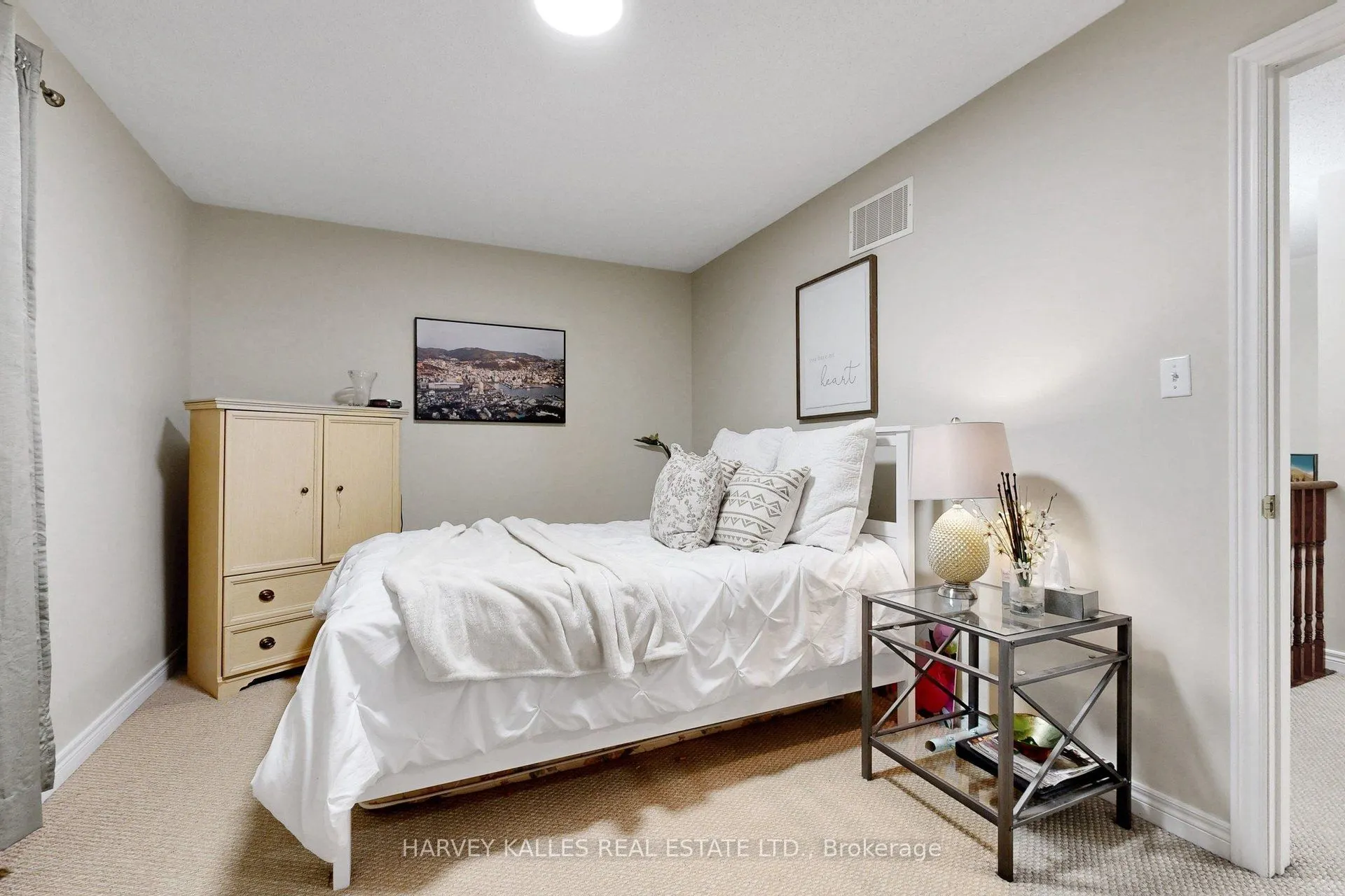 314 Dowson Loop