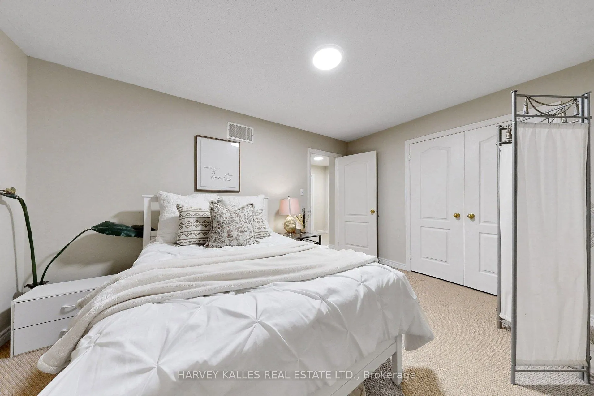 314 Dowson Loop