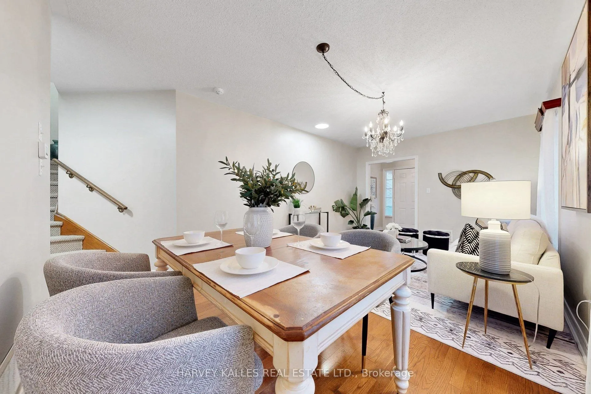 314 Dowson Loop