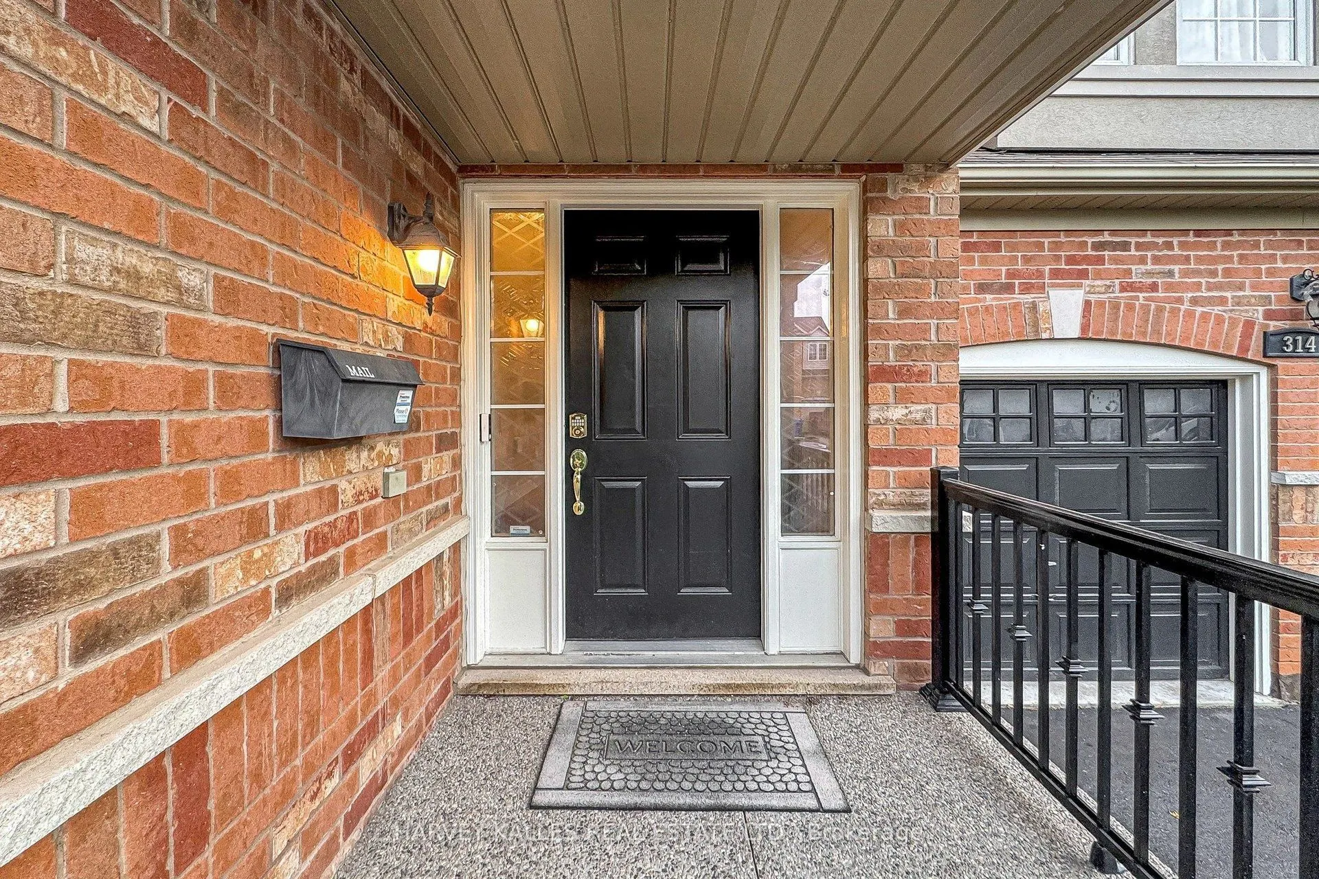 314 Dowson Loop