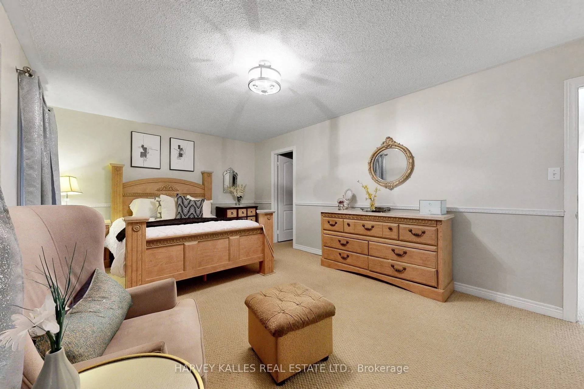 314 Dowson Loop